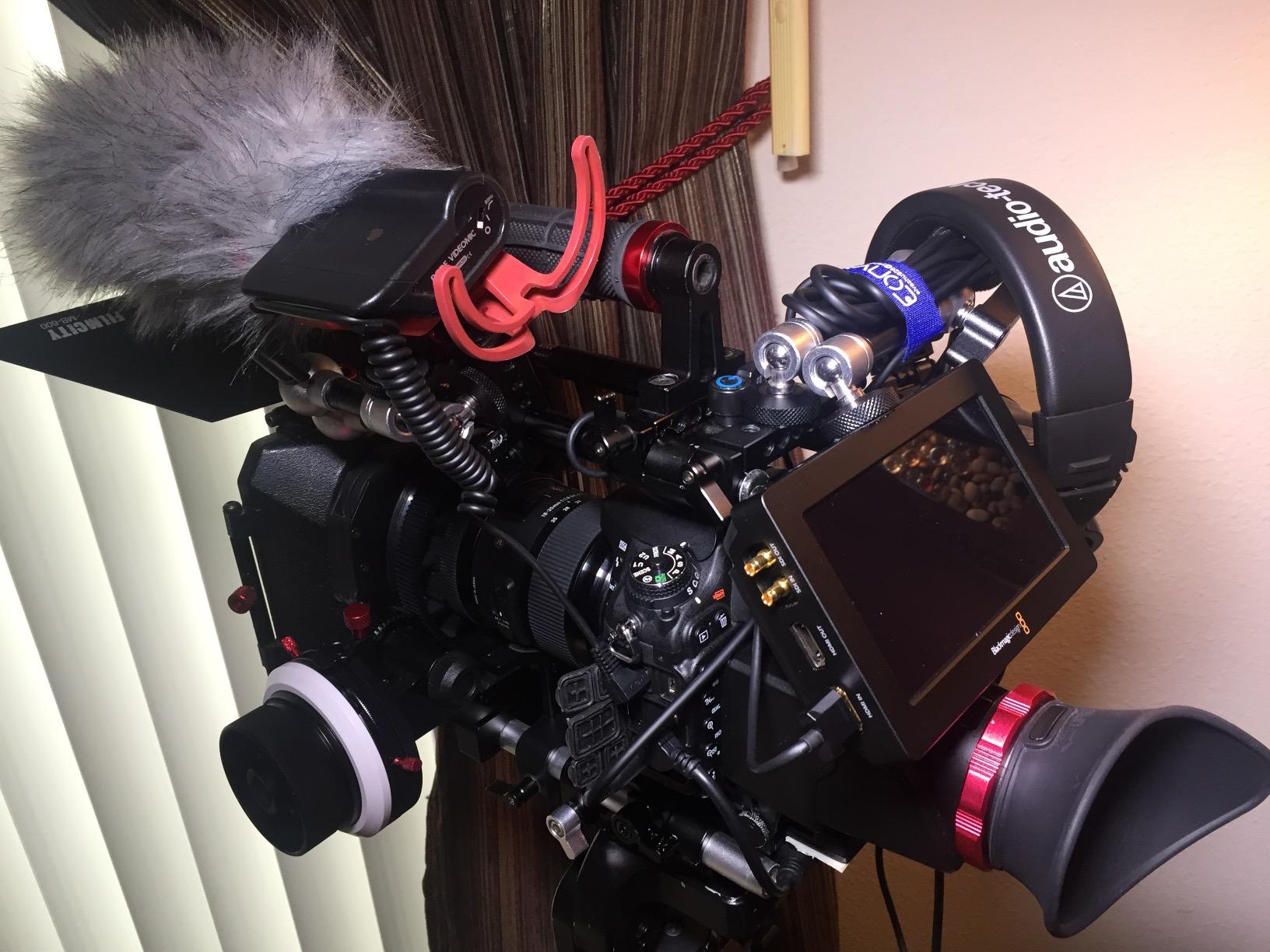 Rode Deadcat Wind Muff, Gray | Faux fur windshield with acoustic transparency for VideoMic, NTG-1 and NTG-2 customer photo 2