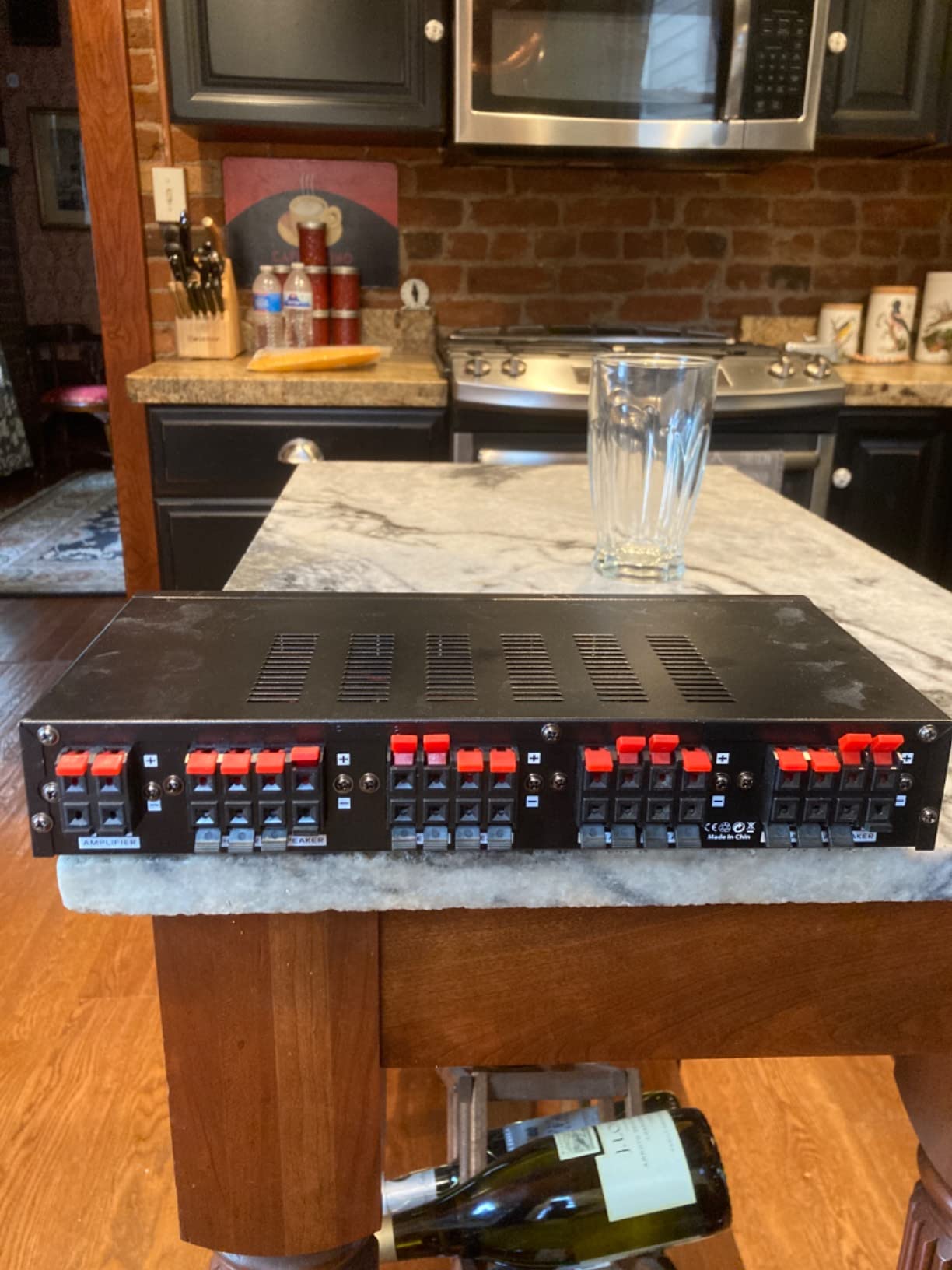Pyle Premium New and Improved 8 Zone Channel Speaker Switch Selector Hub Distribution Box for Multi-Channel High Powered Stereo Amplifier A/B/C/D Switches | 8 Pairs Of speakers - PSS8 customer photo 1