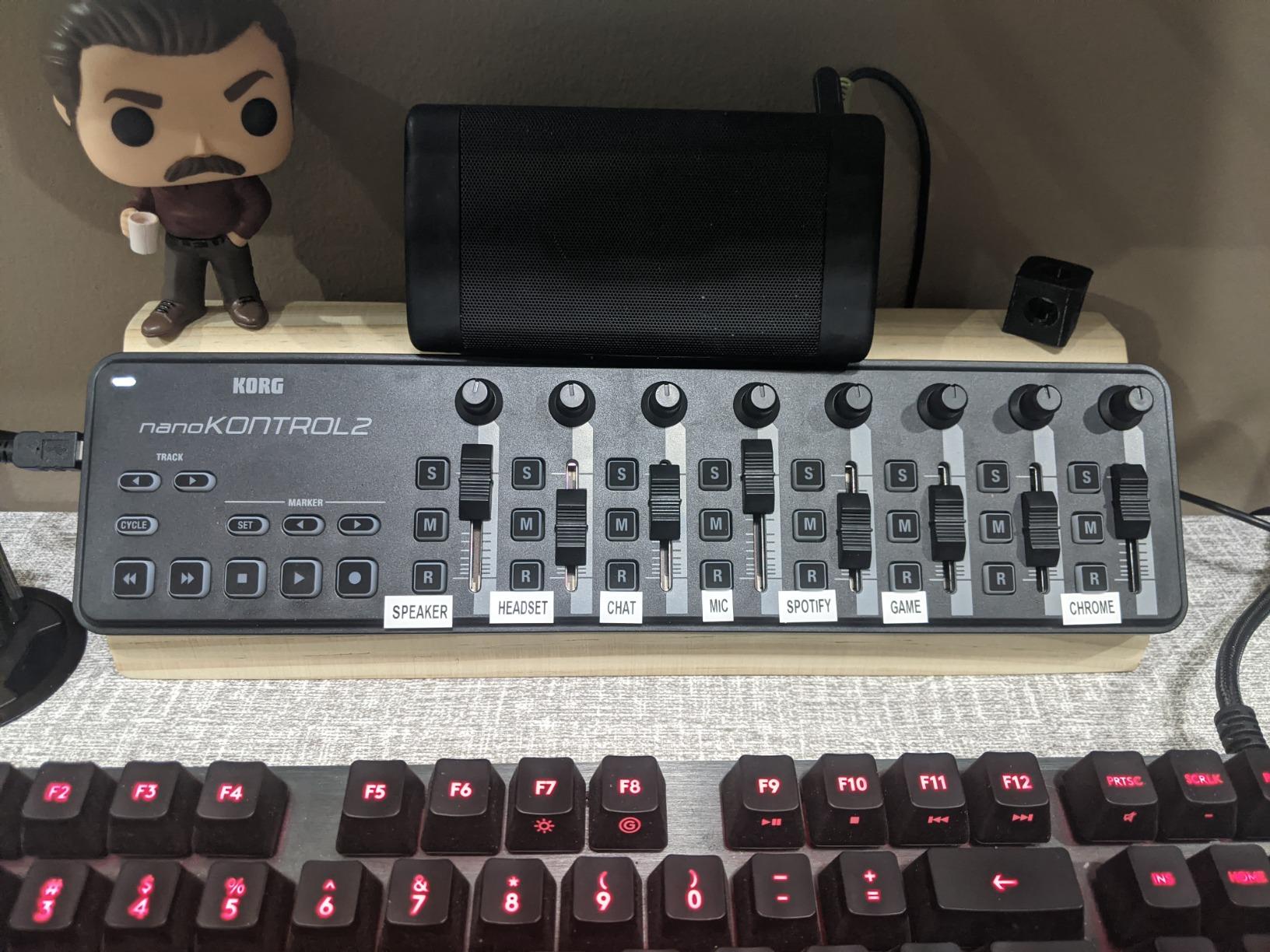 Korg nanoKONTROL2 Slim-Line USB Control Surface, Black customer photo 1