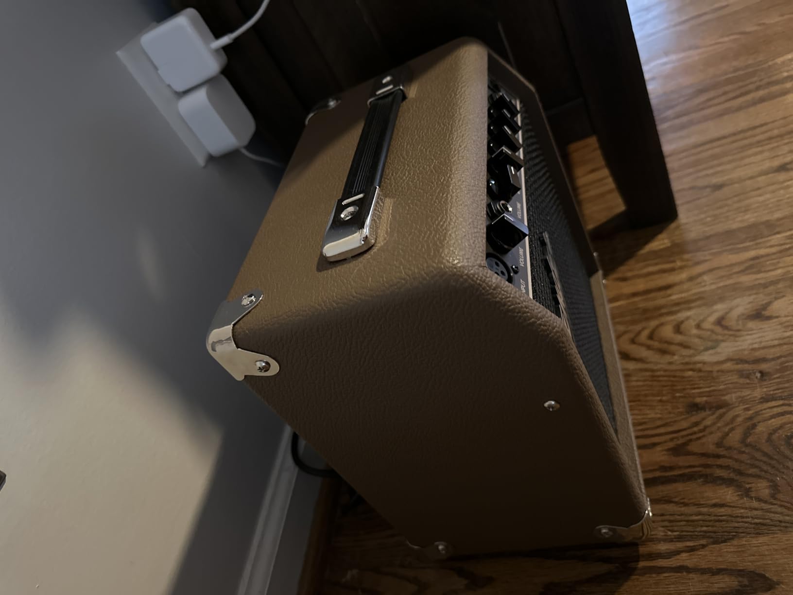 Fender Acoustasonic 15 Acoustic Guitar Amplifier, 15W Portable Combo Amp customer photo 1