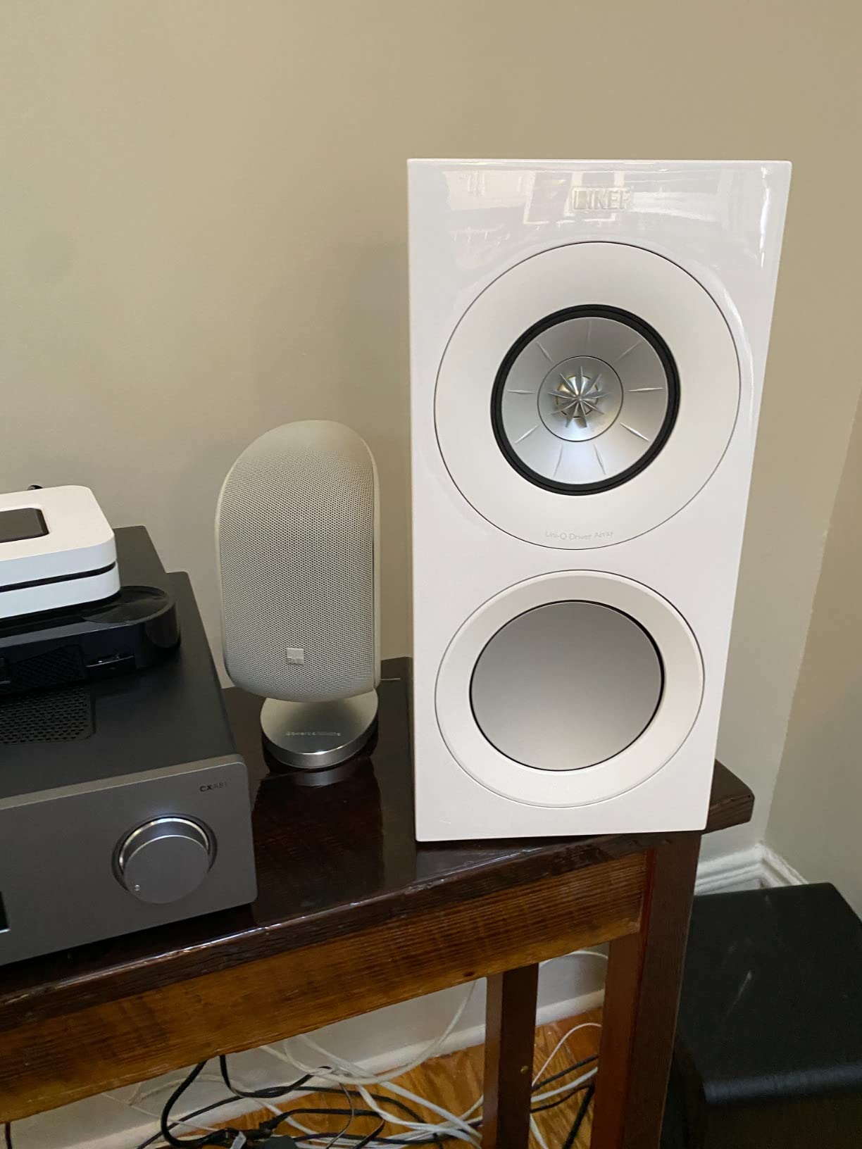 Bowers and Wilkins M-1 Satellite Speaker (Single, Matte White) customer photo 2