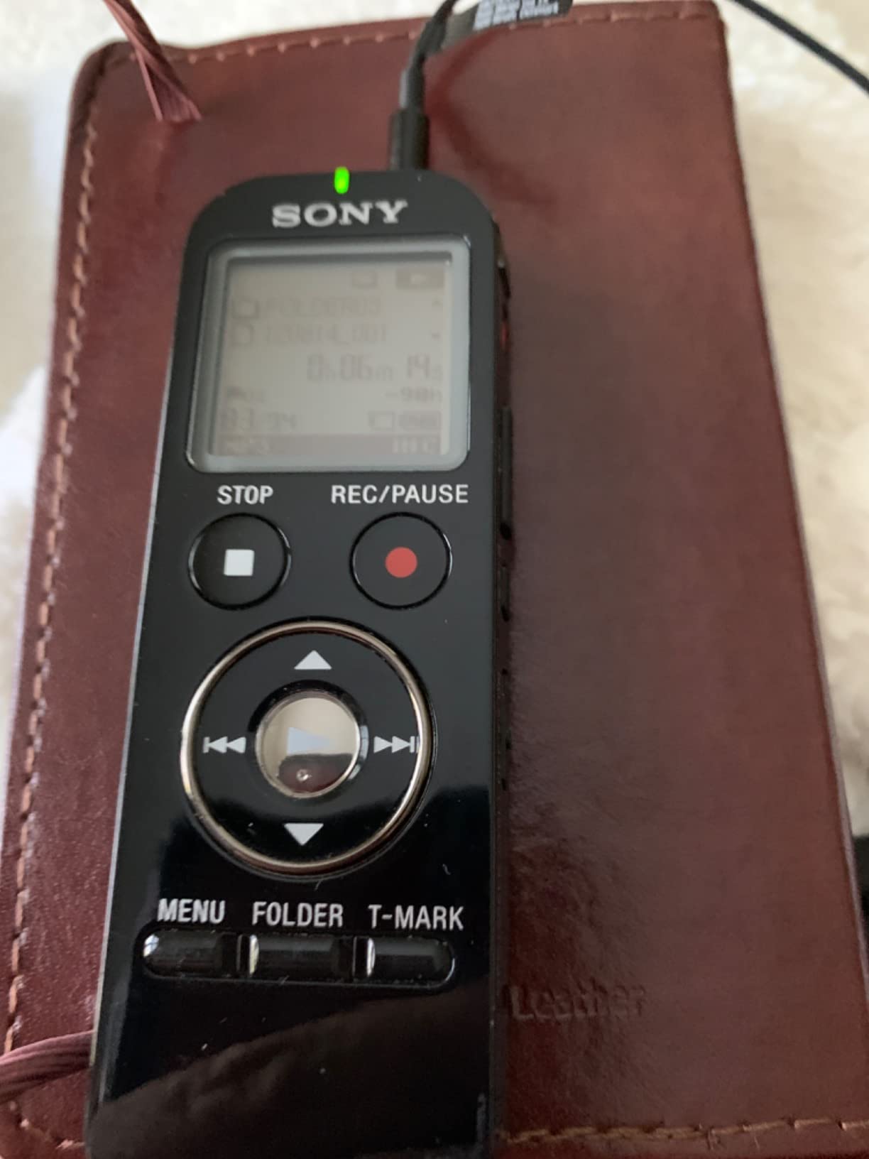 Sony ICD-UX533BLK Digital Voice Recorder - Black customer photo 2