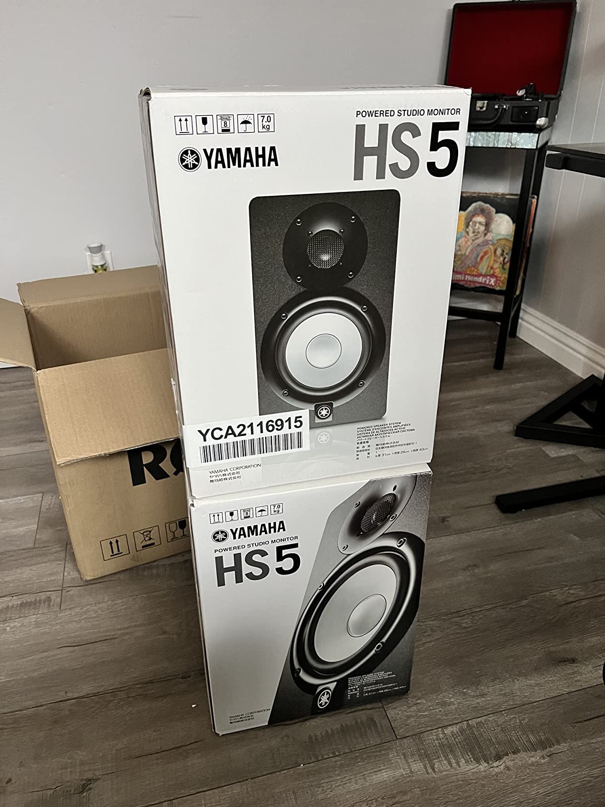 Yamaha HS5 Pair 2-Way bass-Reflex bi-Amplified nearfield Studio Monitors | 5 inch woofers customer photo 1