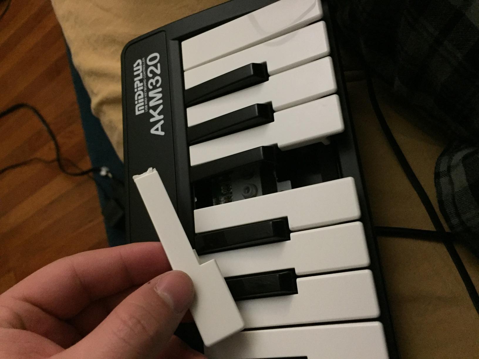 midiplus AKM320 Midi Keyboard Controller customer photo 1