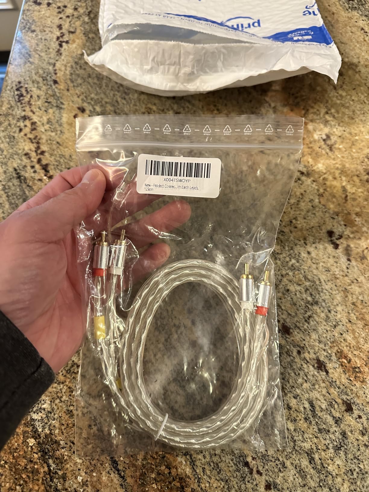 Pro-Ject Connect it RCA E, Semi-Balanced Phono Interconnect Cable with Earth Leads, 123cm customer photo 1