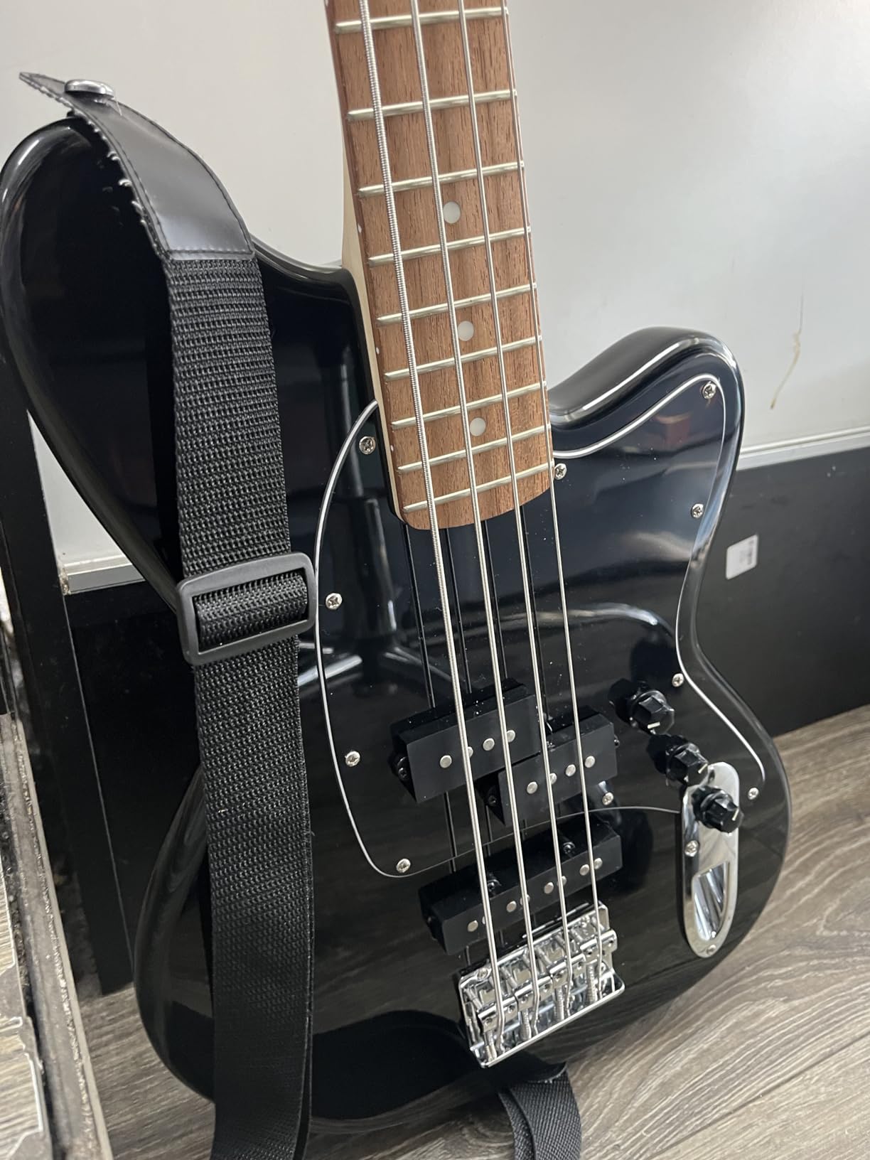 Ibanez Talman TMB30 Bass Guitar - Black customer photo 1