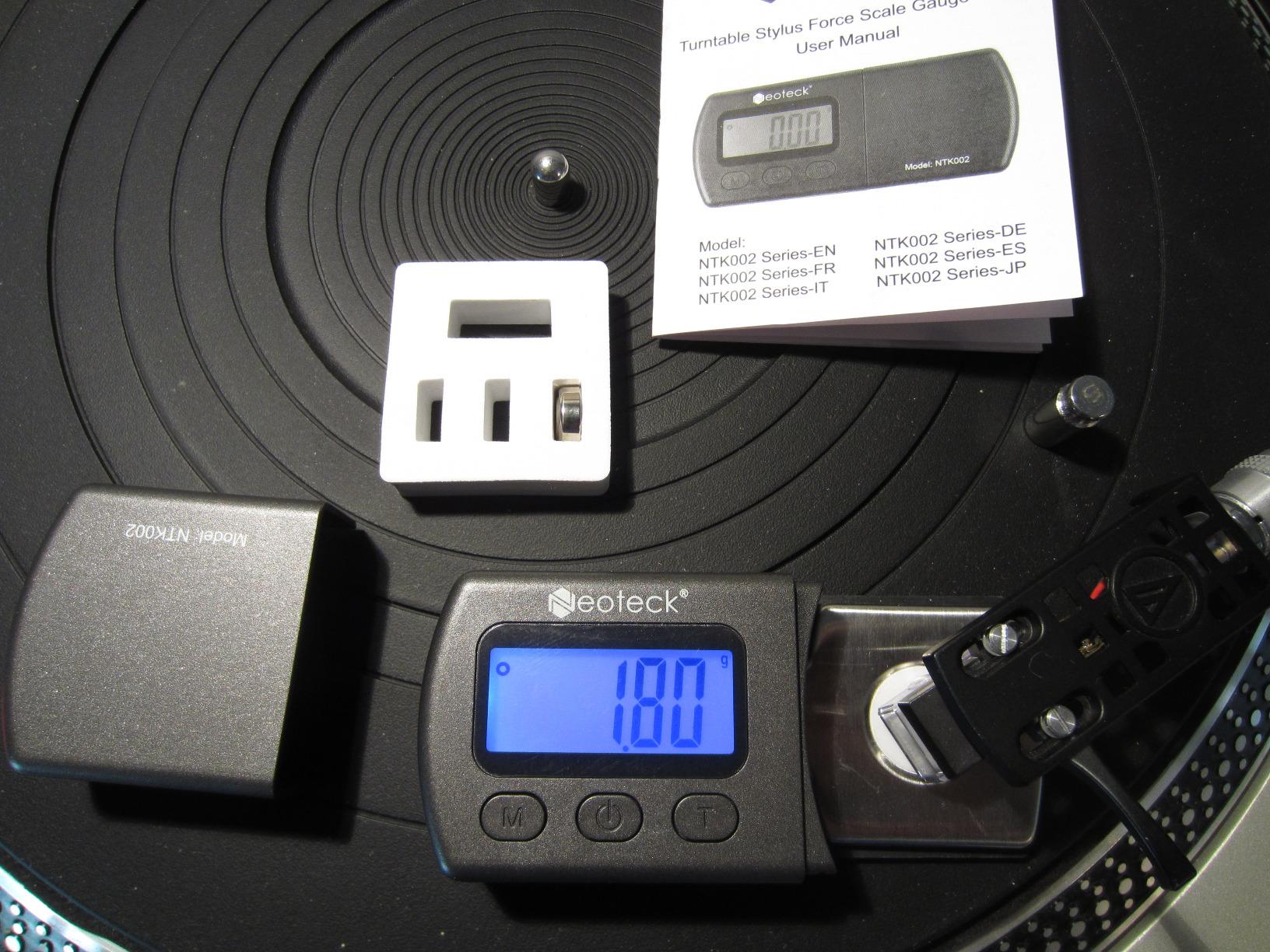 Neoteck Digital Turntable Stylus Force Gauge 0.01g/5.00g with Blue LCD | Backlight Turntable Stylus Pressure Gauge with 5g Weight & Leather Case Accurate Tracking for Tonearm Phono Cartridge-Grey customer photo 2
