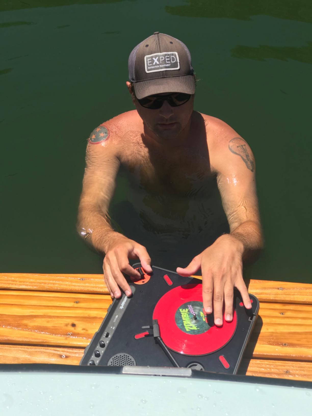Numark PT01 Scratch Portable DJ Turntable | Scratch Switch, Built-In Speaker, 3-Speed Playback, USB Out, AC and Battery Power for Portablists customer photo 2