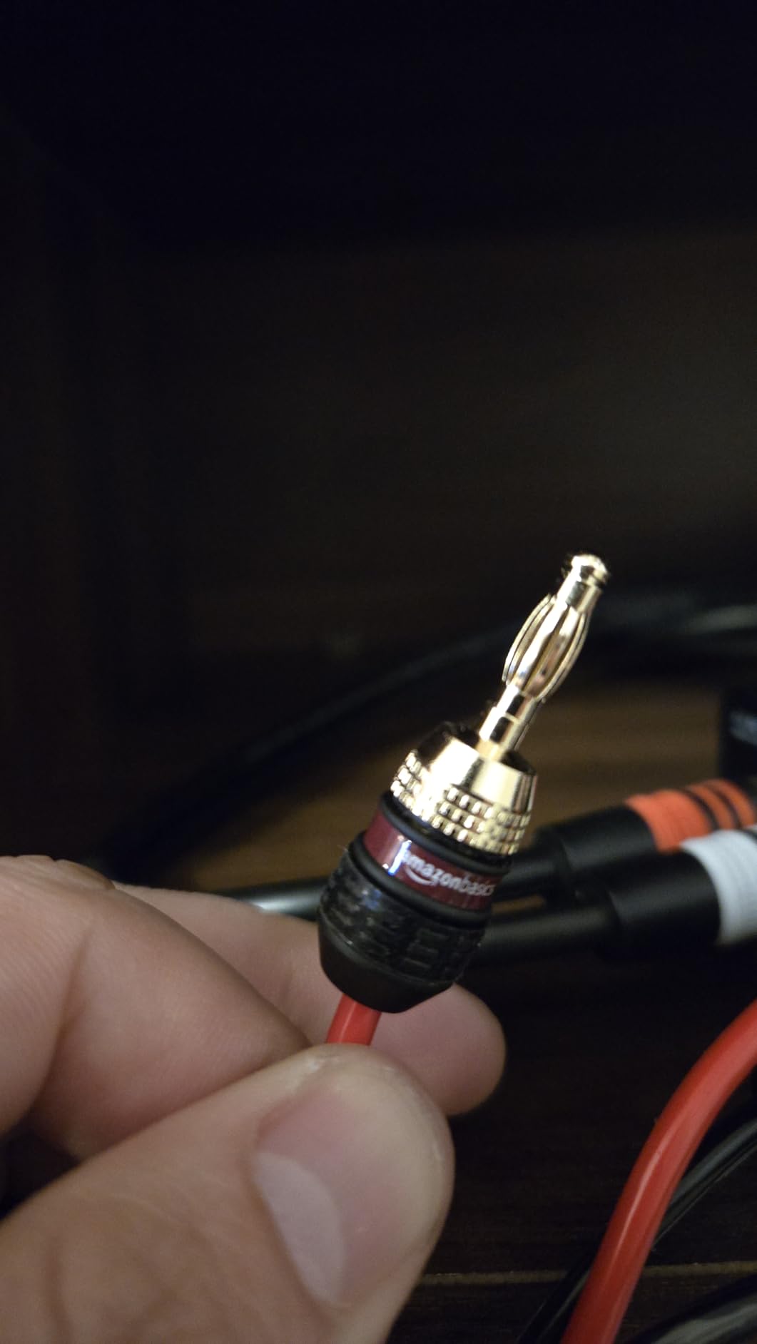 Amazon Basics Gold Plated Banana Plugs Speaker Wire Connectors, 12 Count (6 Pairs), Easy Install customer photo 1
