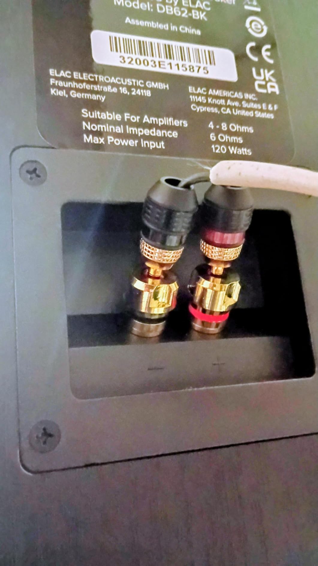 Amazon Basics Gold Plated Banana Plugs Speaker Wire Connectors, 12 Count (6 Pairs), Easy Install customer photo 2