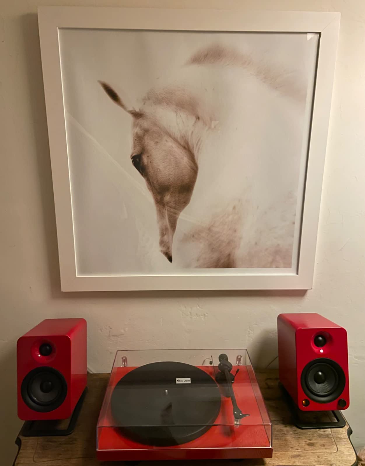 Kanto YU4GB Powered Speakers with Bluetooth and Built-in Phono Preamp | Auto Standby and Startup | Remote Included | 140W Peak Power | Pair | Gloss Black customer photo 2
