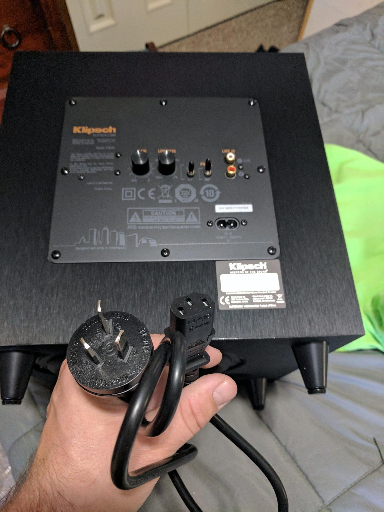Klipsch Reference R-8SW Surround Subwoofer, 150 Watts Peak Power (8-Inch) customer photo 2