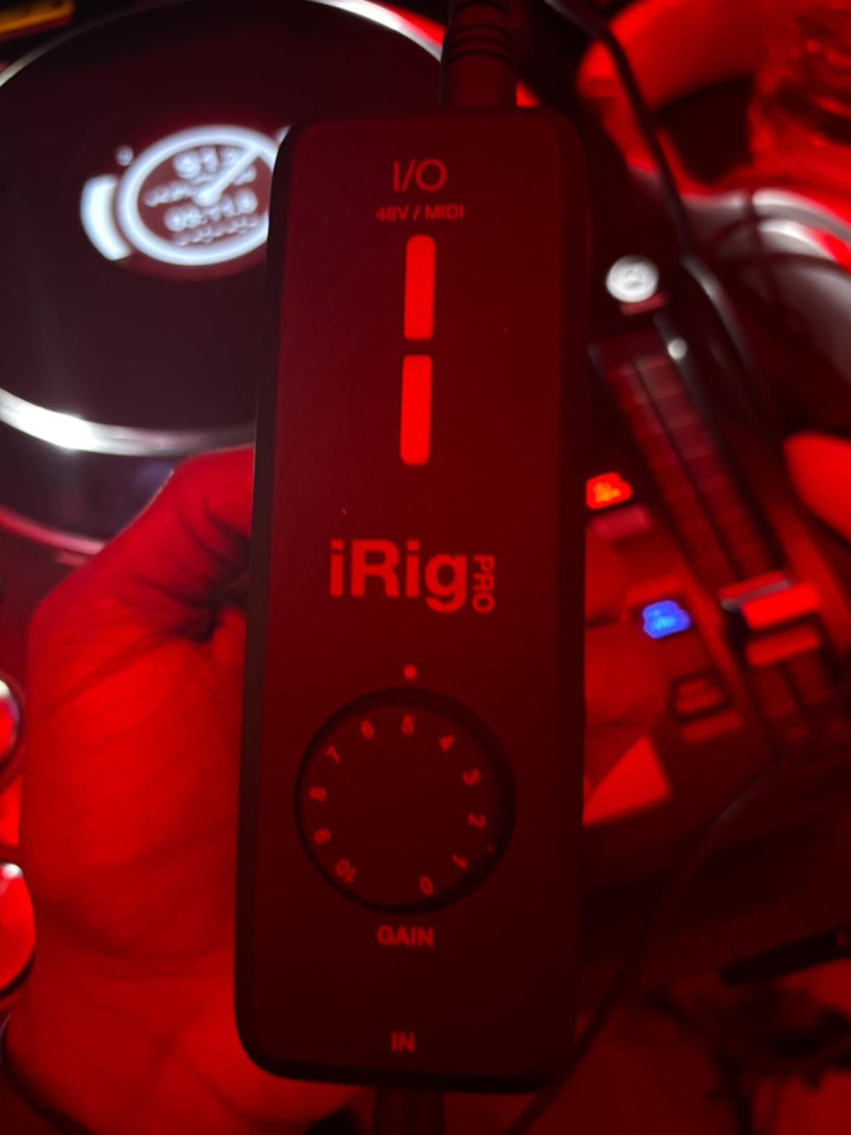 IK Multimedia iRig Pro I/O audio interface for iPhone, iPad, Mac, iOS and PC with USB-C, Lightning and USB cables, 24-bit, 96 kHz recording and guitar, bass and XLR mic inputs customer photo 2