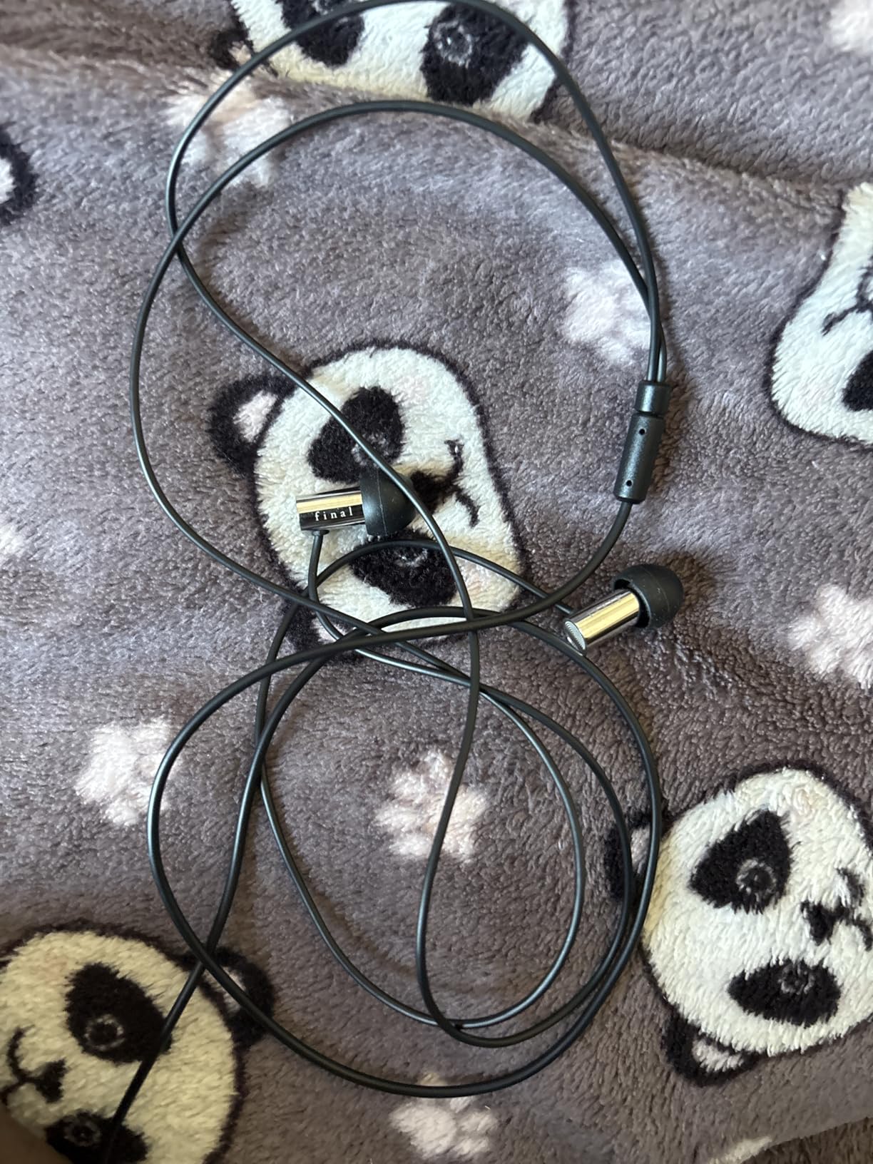 Final Audio Design High Resolution Headphone - Stainless Steel (E3000) Black customer photo 1