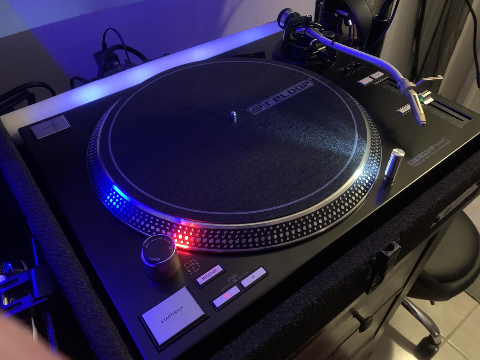 Reloop RP-7000 MK2 Professional Upper Torque Turntable System, Black customer photo 2