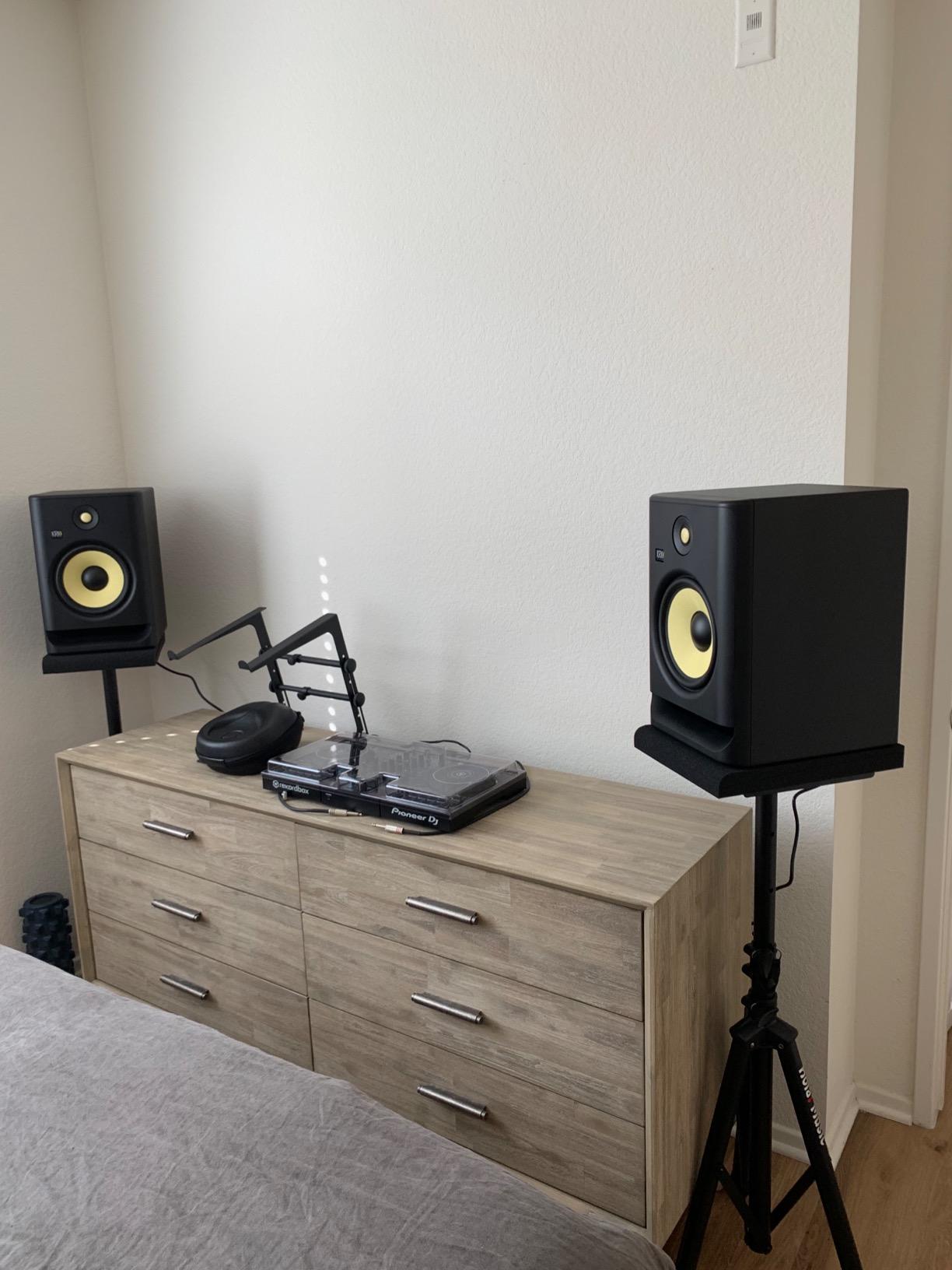 Hola! Music Pair PA Speaker Stands Heavy Duty Tripod Adjustable 4-6ft customer photo 1