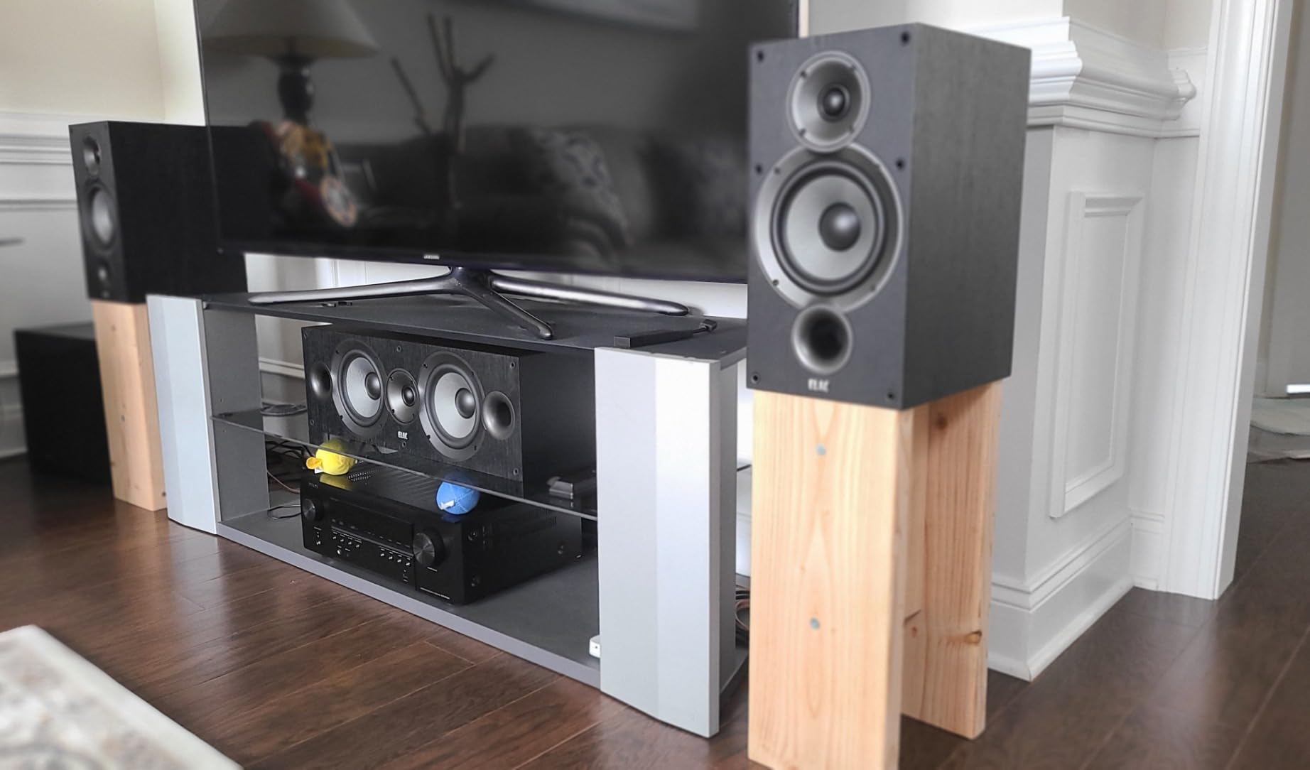 Debut 2.0 B5.2 Bookshelf Speakers, Black (Pair) - 1