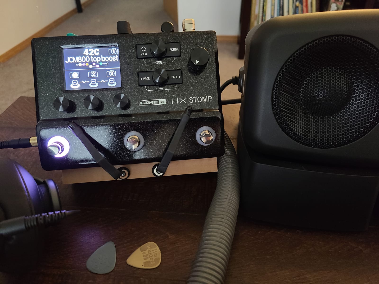HX Stomp Multi-Effects Guitar Pedal customer photo 2