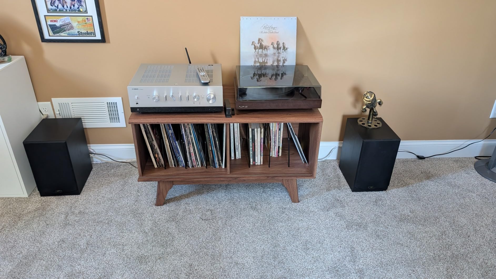 RT83 Reference High Fidelity Vinyl Turntable Record Player with Ortofon 2M Red Cartridge, Speed Control Motor, High Mass MDF Wood Plinth, Vibration Isolation Feet - Walnut customer photo 2