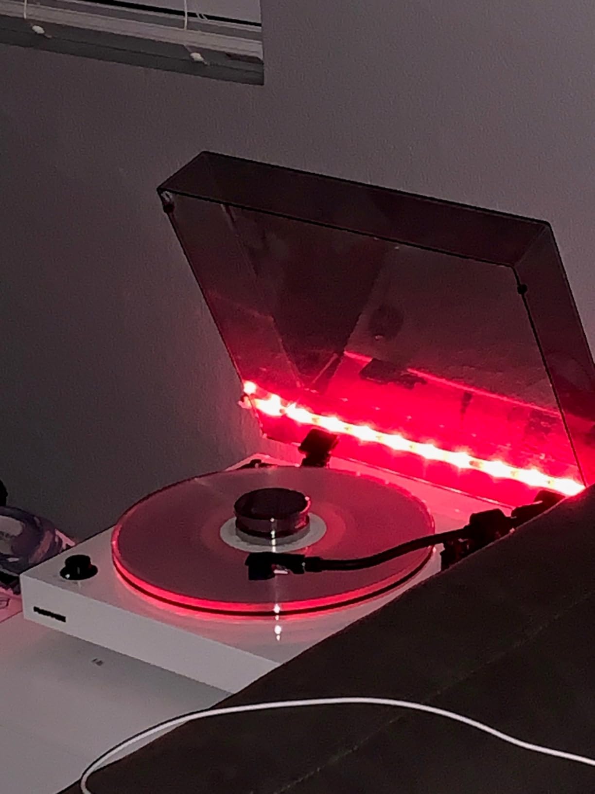 Fluance RT85 Turntable with Ortofon Cartridge, Acrylic Platter, Speed Control, and Vibration Isolation - High Fidelity Vinyl Record Player customer photo 2