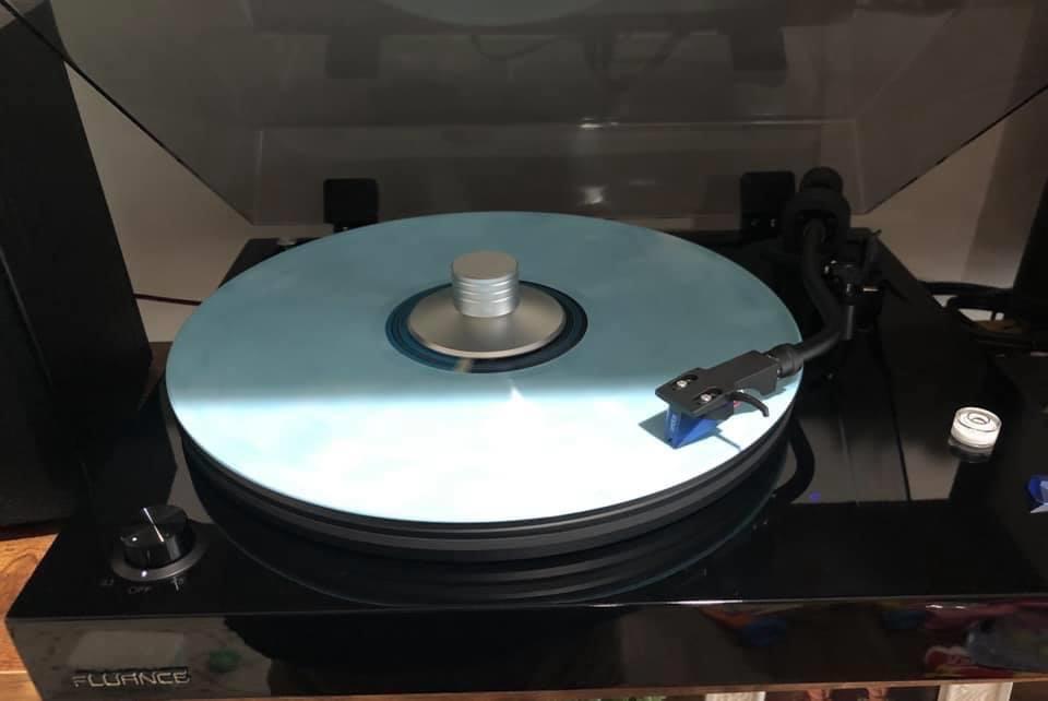 Fluance RT84 Reference High Fidelity Vinyl Turntable with Ortofon 2M Blue Cartridge, Speed Control Motor, Walnut customer photo 1