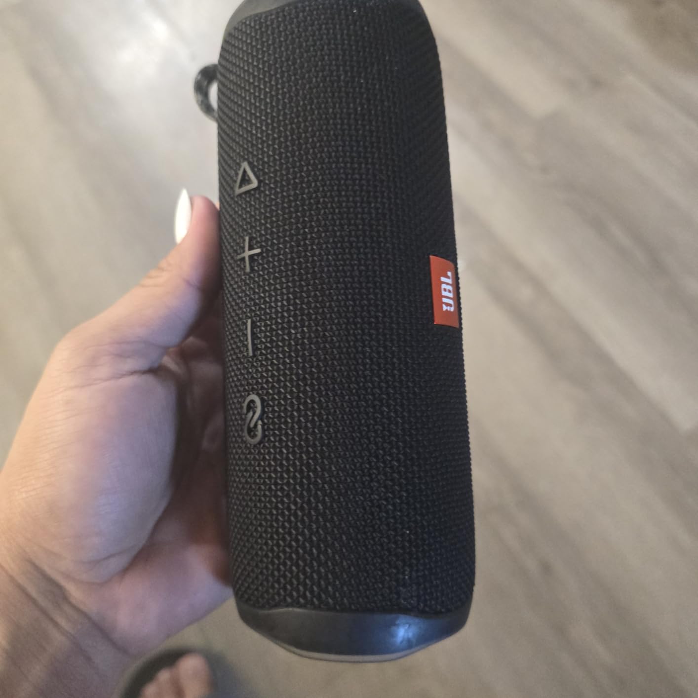 JBL FLIP 5, Waterproof Portable Bluetooth Speaker, Black, Small | Sounds better than ever, Bring the party anywhere, Make a splash with IPX7 waterproof design, A rainbow of colours customer photo 2