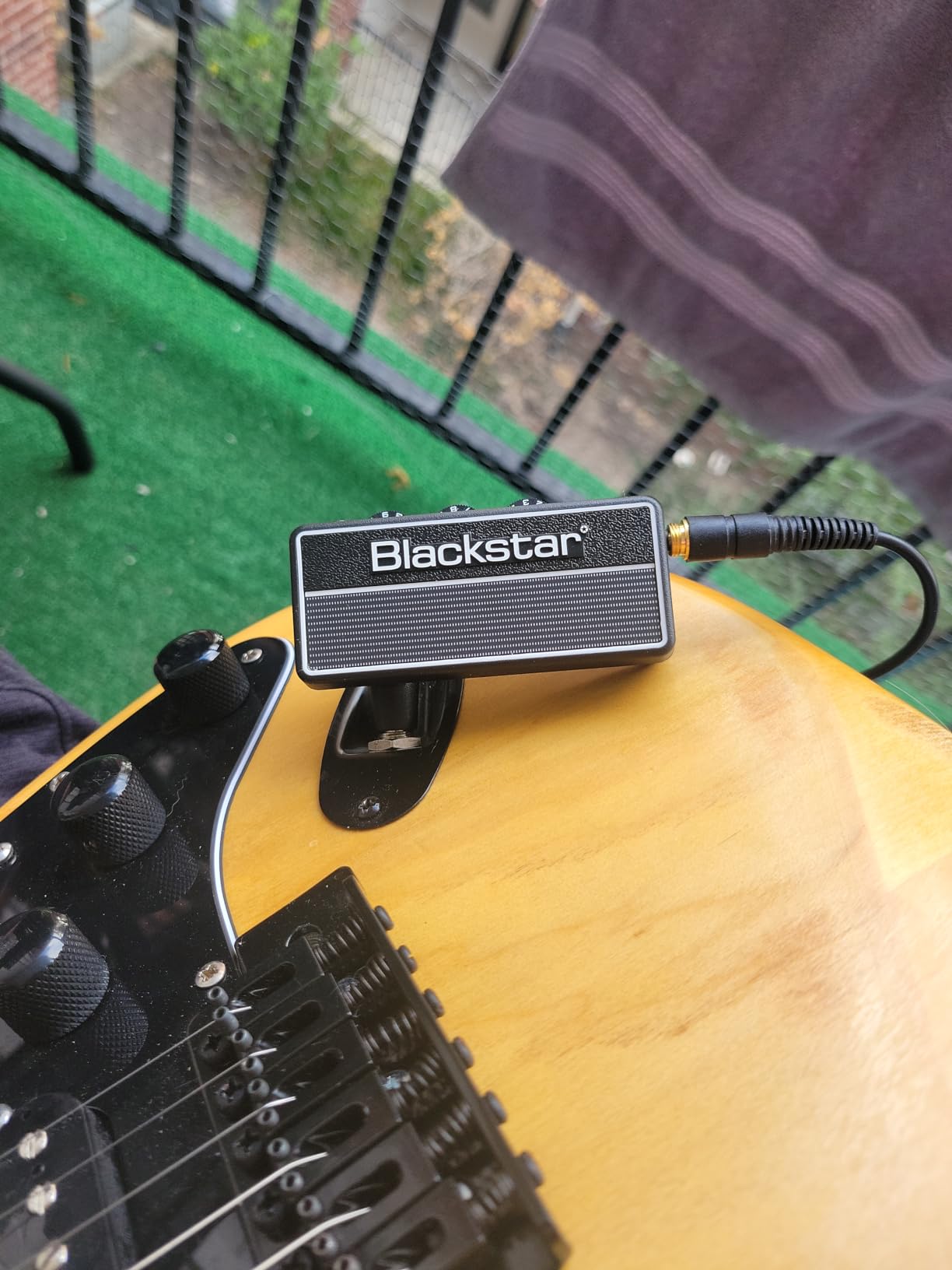 Electric Guitar Headphone Amplifier (AP2FLYGTR) - Blackstar amPlug 2 Fly customer photo 2