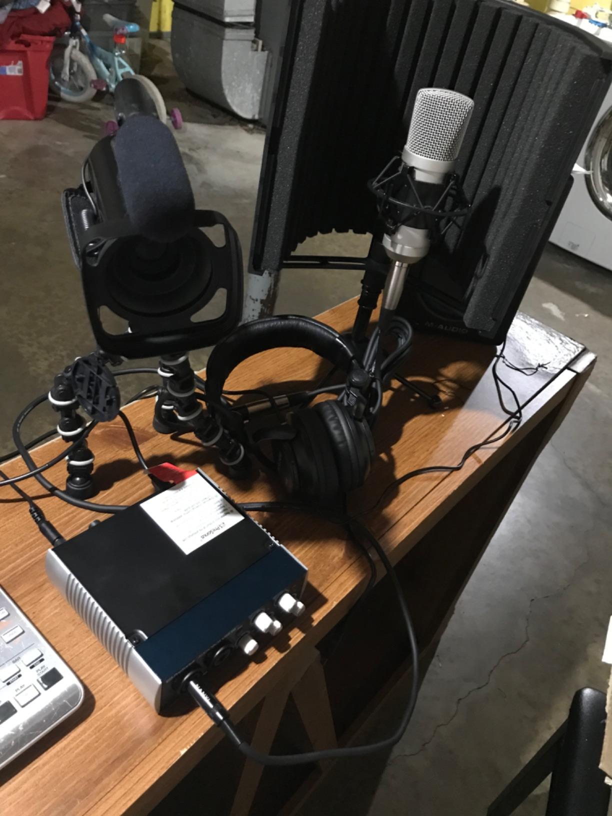 PreSonus AudioBox USB 96 Recording Bundle with Condenser Microphone Shockmount XLR Cable and Studio One Artist + Studio Magic Software (Interface Color May Vary in Blue or Black) customer photo 1