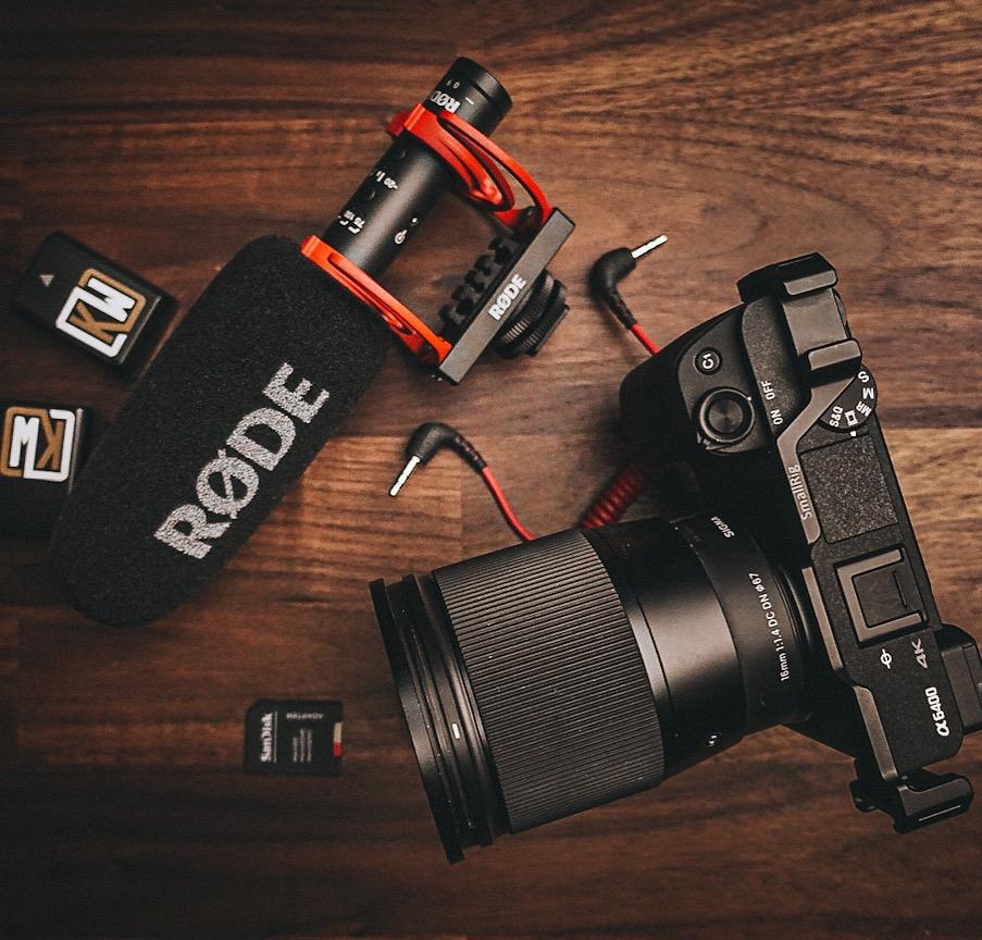 Rode VideoMic NTG Camera-mount Shotgun Microphone, Black | Supercardioid shotgun microphone with variable gain and USB output for cameras, smartphones and computers customer photo 2