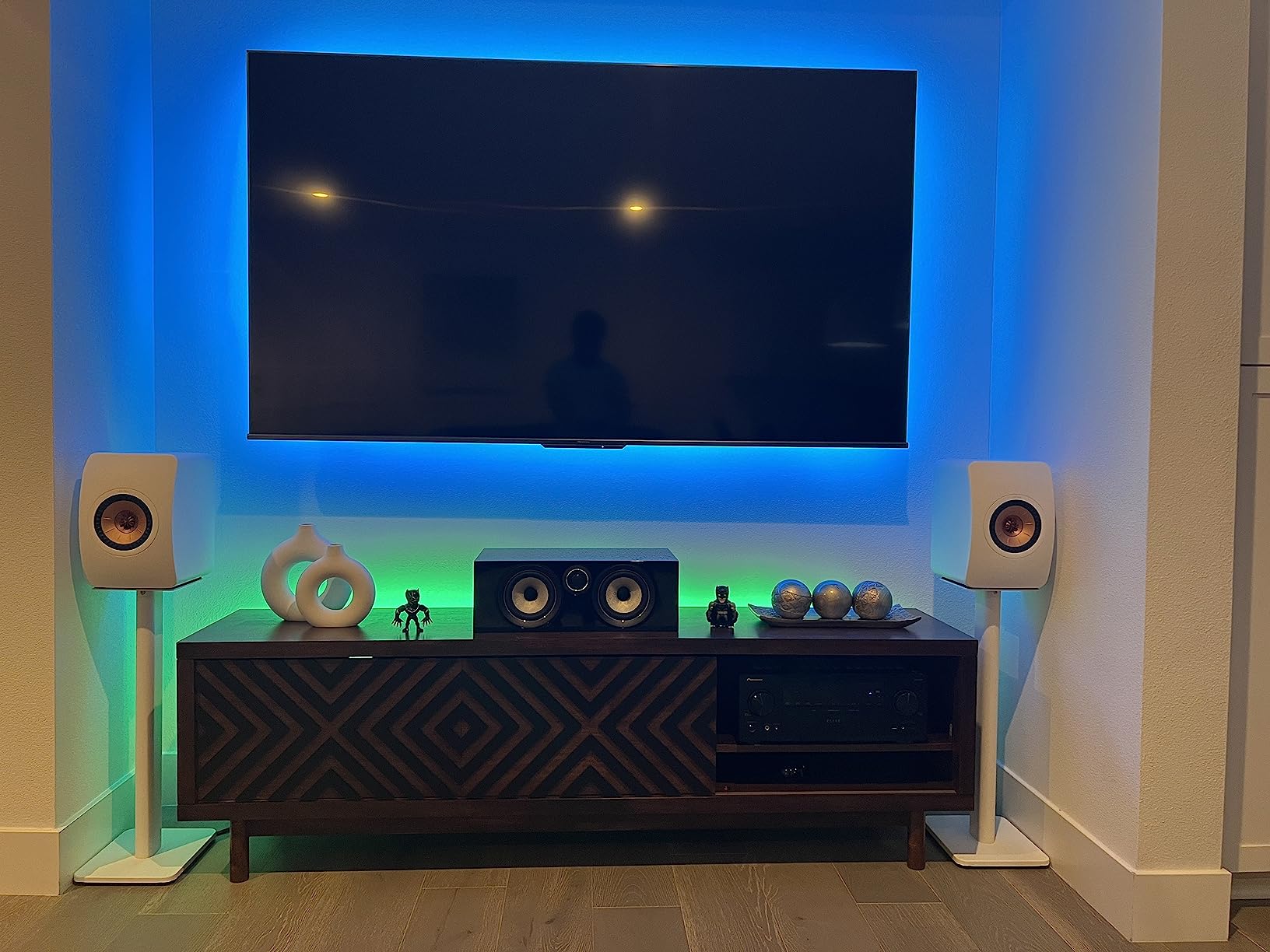 KEF LS50 Meta Bookshelf Speakers (Pair, Carbon Black) customer photo 1