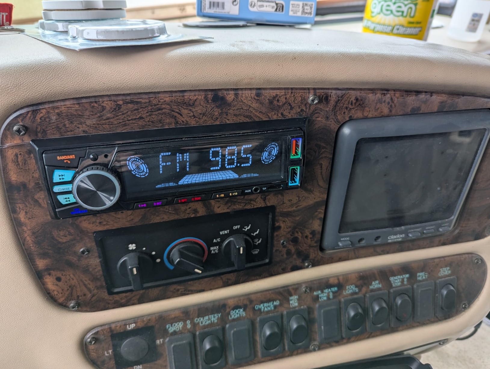 REAKOSOUND Car Radio Bluetooth Single DIN Stereo - FM, USB, AUX, APP, No CD customer photo 1