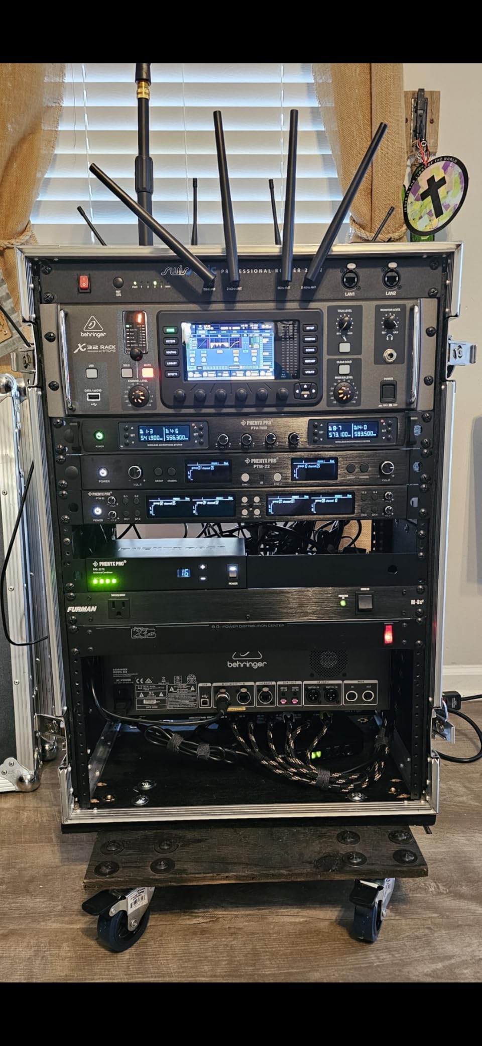 Phenyx Pro 8-Channel UHF Auto Scan Wireless Microphone System, PTU-6000-8H | 8 x 40 Frequencies, 328 ft Range, 8 Dynamic Handheld Microphones for Singing, Church, Karaoke, Wedding, Speaking, Party customer photo 2
