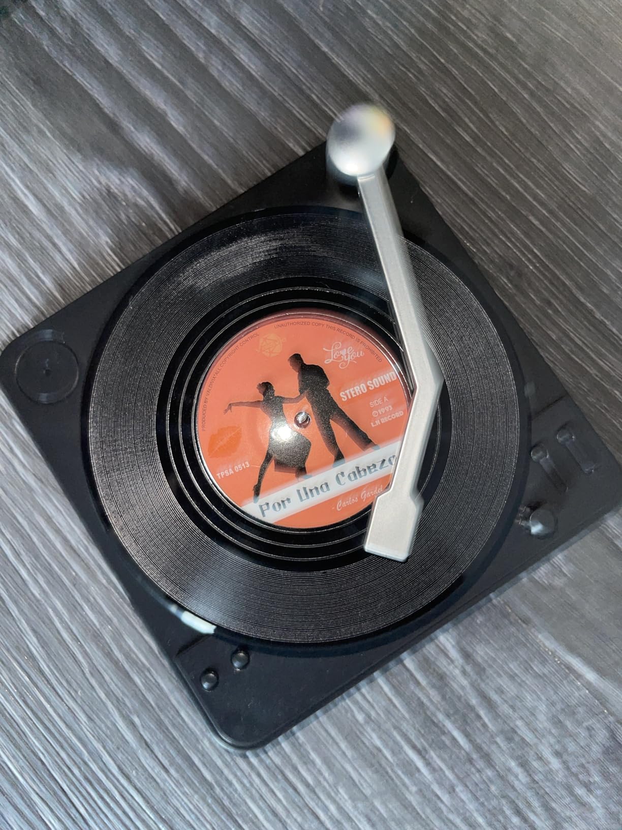 Valdivia Funny Retro Vinyl Record Coasters with Player, 6 Pcs Music Coasters for Drinks, Bars, Party, Birthday Gifts for Music Lovers customer photo 1