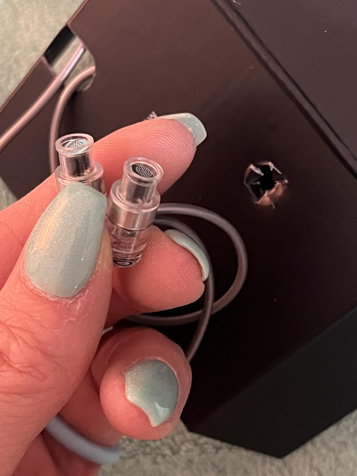 Moondrop Quarks Earphone Closed Anterior Cavity Micro Dynamic Driver IEM Earphone (with mic) customer photo 1