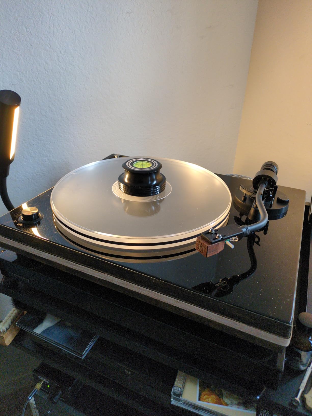 Record Weight Stabilizer 60Hz Vinyl Turntable Clamp 378g LP Disc Stabilizer with Bubble Leveling (Black, 60Hz) customer photo 1