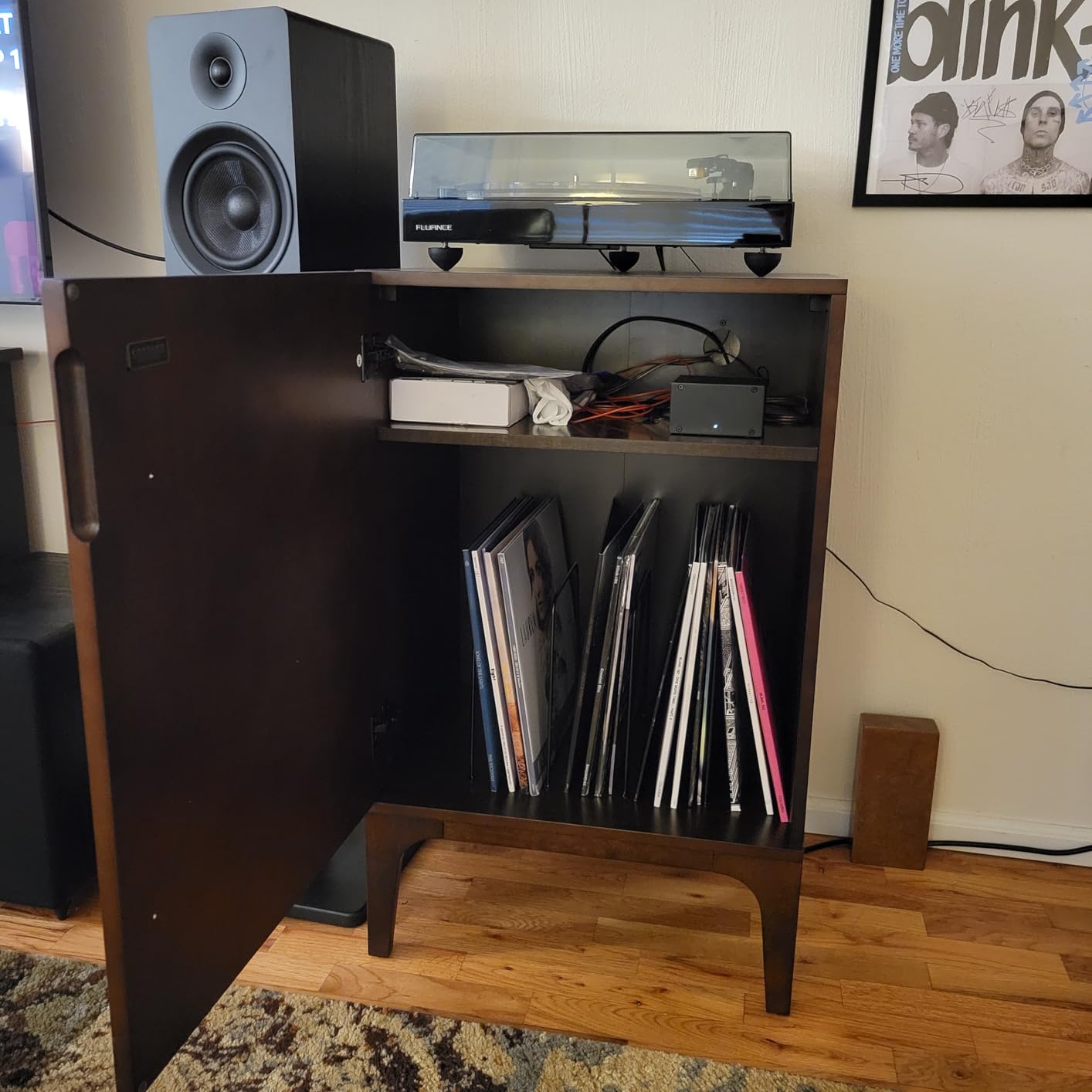 Crosley Furniture Asher Record Player Stand with Storage for Vinyl Records, Dark Brown customer photo 1