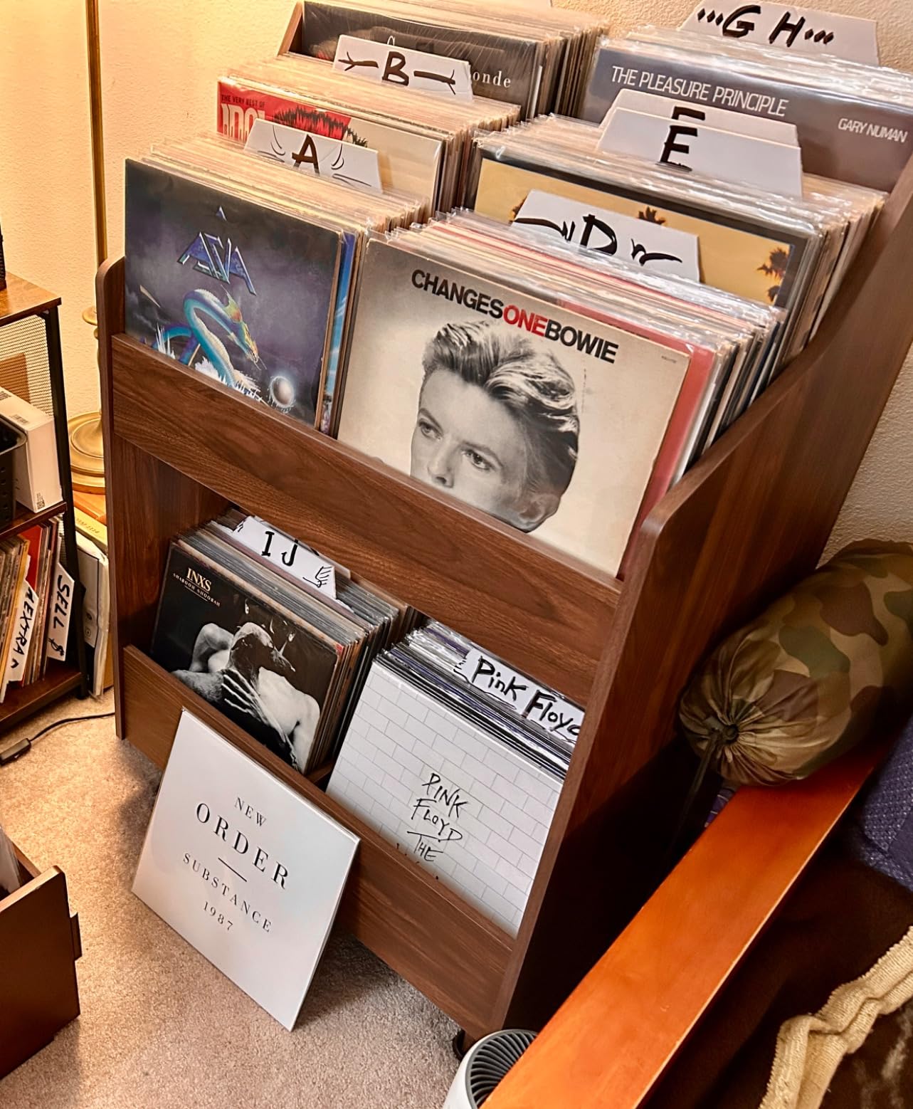 Crosley Furniture Liam Vinyl Record Storage Stand, Tiered Storage Shelves for Records, Walnut customer photo 1