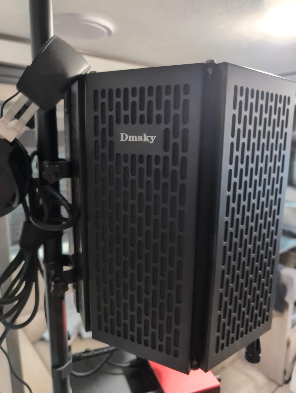 Dmsky Microphone Isolation Shield with Pop Filter & Tripod Stand, Foldable Mic Shield with Triple Sound Insulation, High Density Mic Sound Shield for Recording Studio, Podcasts, Singing, Broadcasting customer photo 2