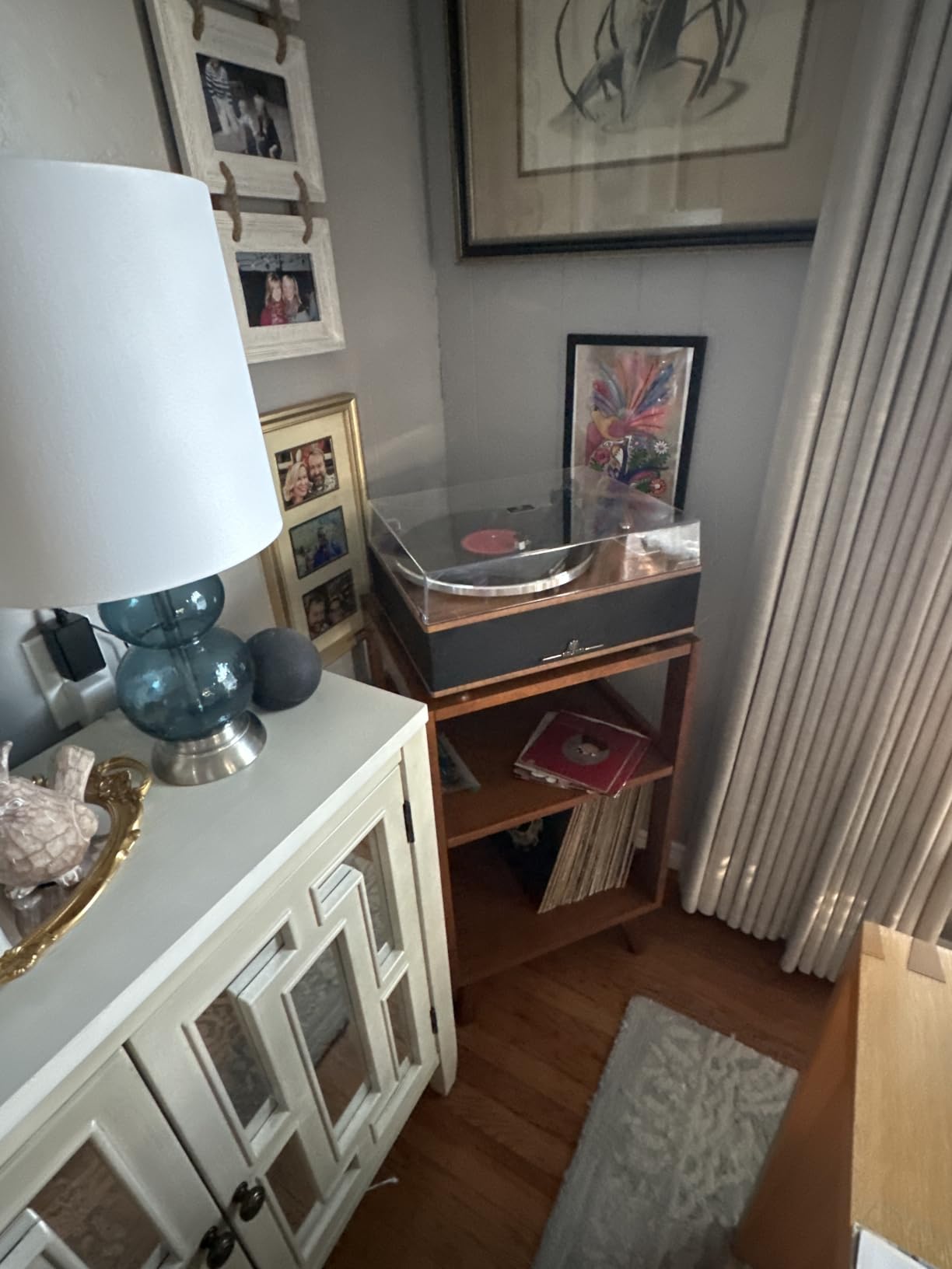 ANGELS HORN Bluetooth Vinyl Record Player with Built-in Speakers customer photo 2
