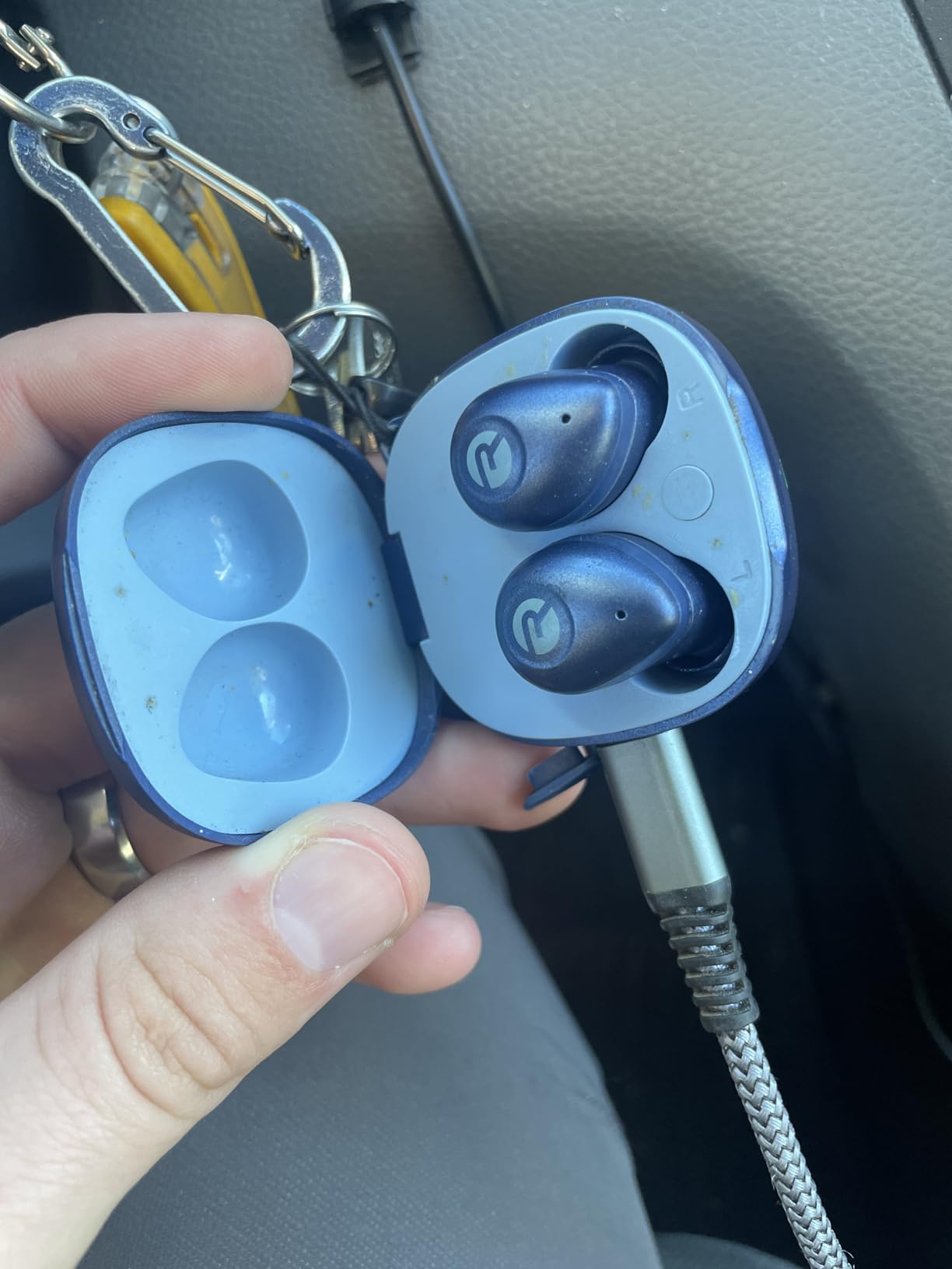 Raycon Fitness Bluetooth Wireless Earbuds + Microphone with Active Noise Canceling, Sweat & Water-Resistant Earphones, Running Headphones, Ear Buds Wireless Bluetooth 56 Hours Playtime (Blue) customer photo 2