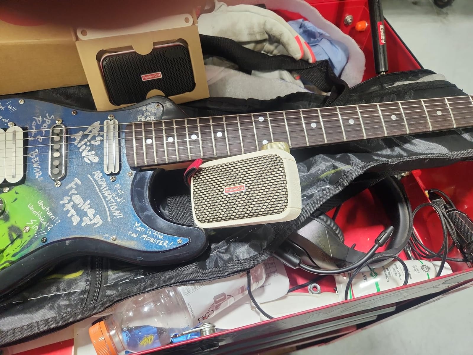 Positive Grid Spark GO 5W Ultra-Portable Smart Guitar Amp customer photo 2