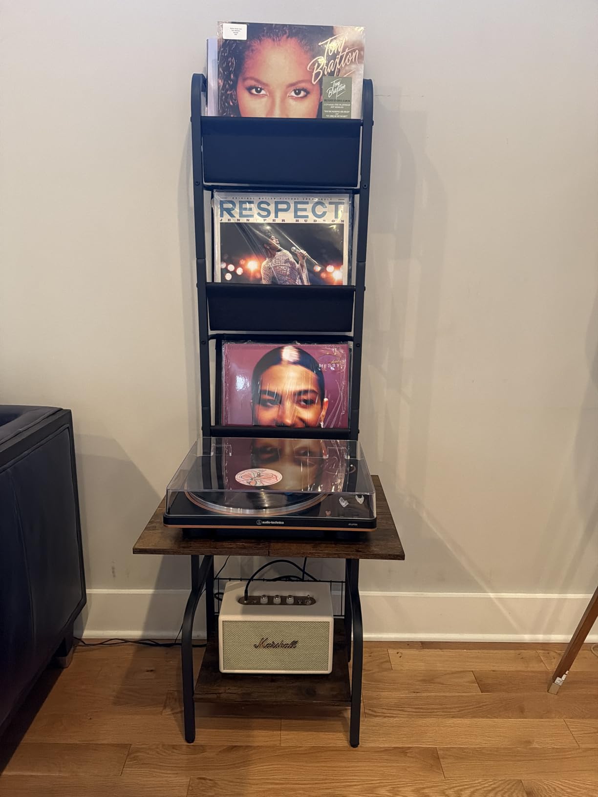Tewinko Record Player Stand with Vinyl Storage, Record Player Table with Vinyl Record Storage up to 200 Albums, Turntable Stand with Record Holder Display Shelf, Record Player Cabinet Organizer Rack customer photo 2