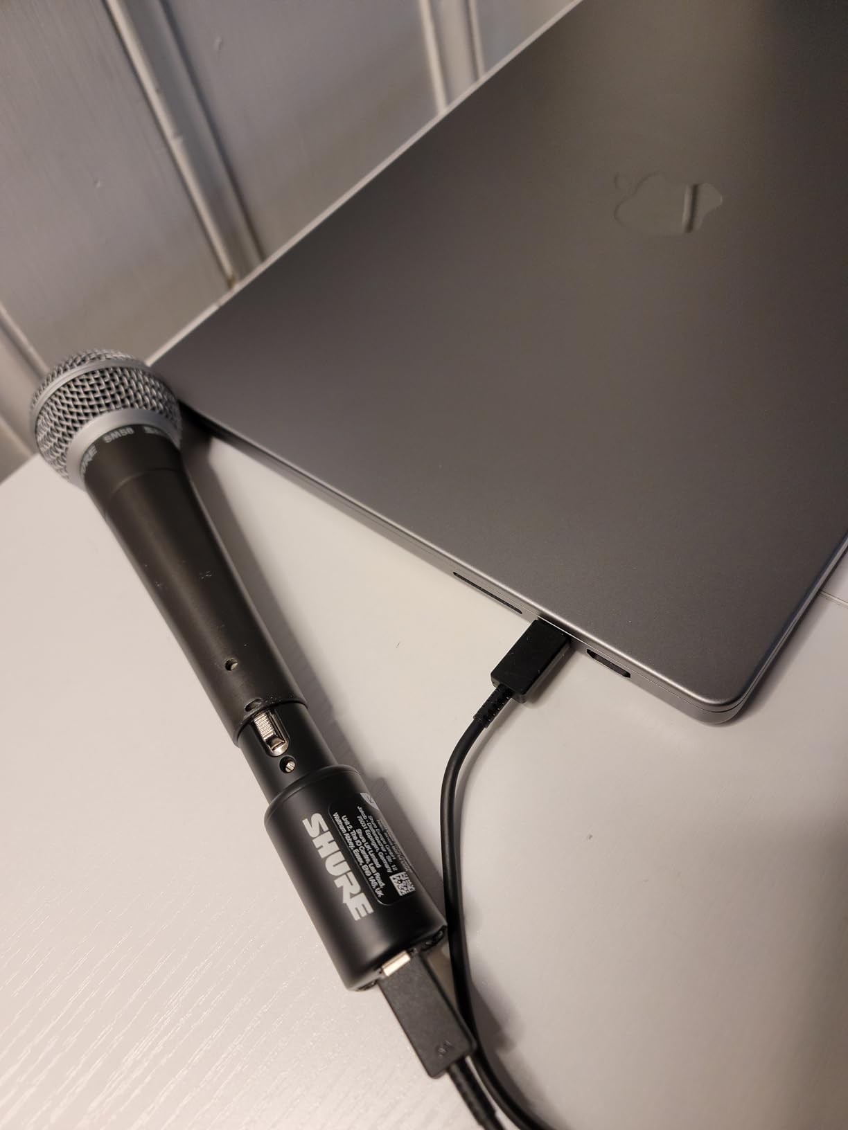 Shure MVX2U XLR-to-USB Audio Interface with Headphone Jack | 60dB Preamp, Zero-Latency Monitoring, 48V Phantom Power customer photo 2