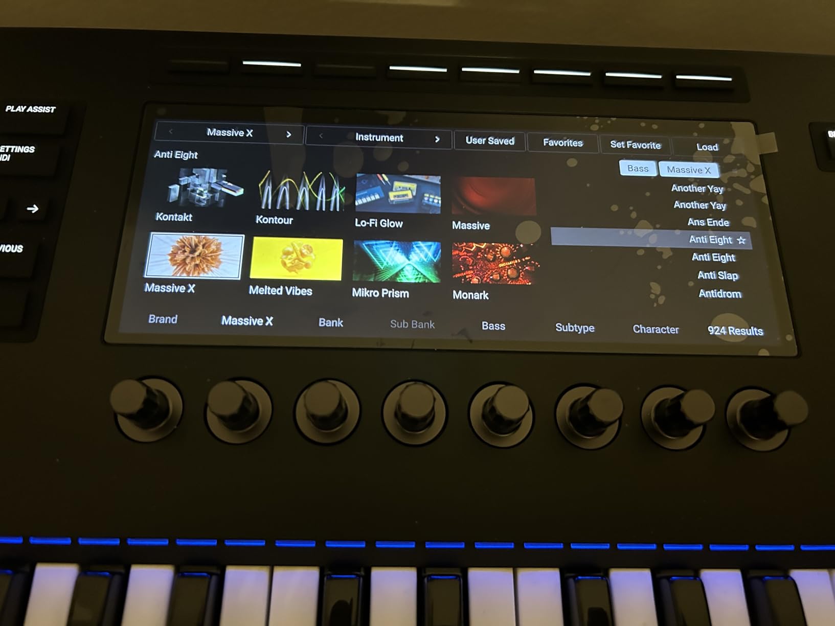Native Instruments S-Series Komplete Kontrol S88 MK3 Keyboard Controller customer photo 2
