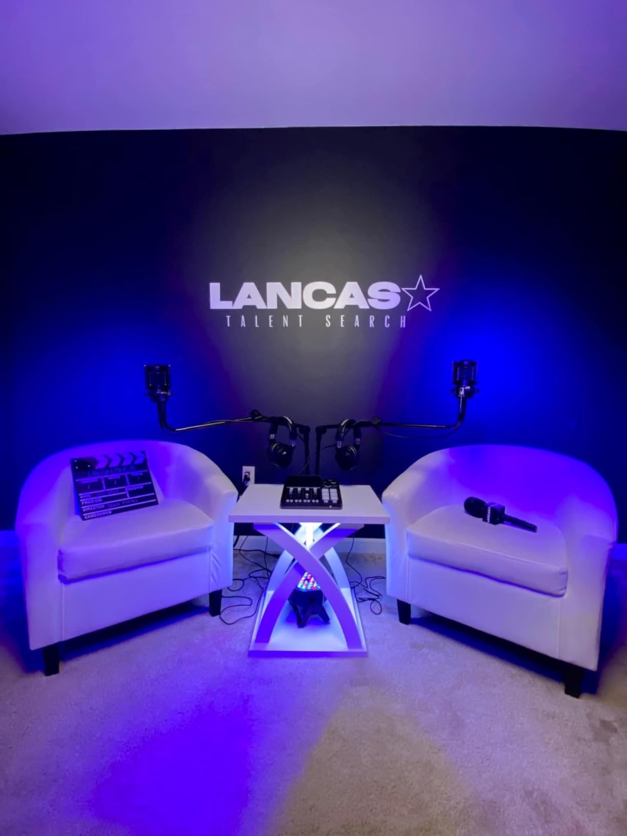 RODE RODECaster Duo Compact All-in-One Audio Production Studio (White) customer photo 2