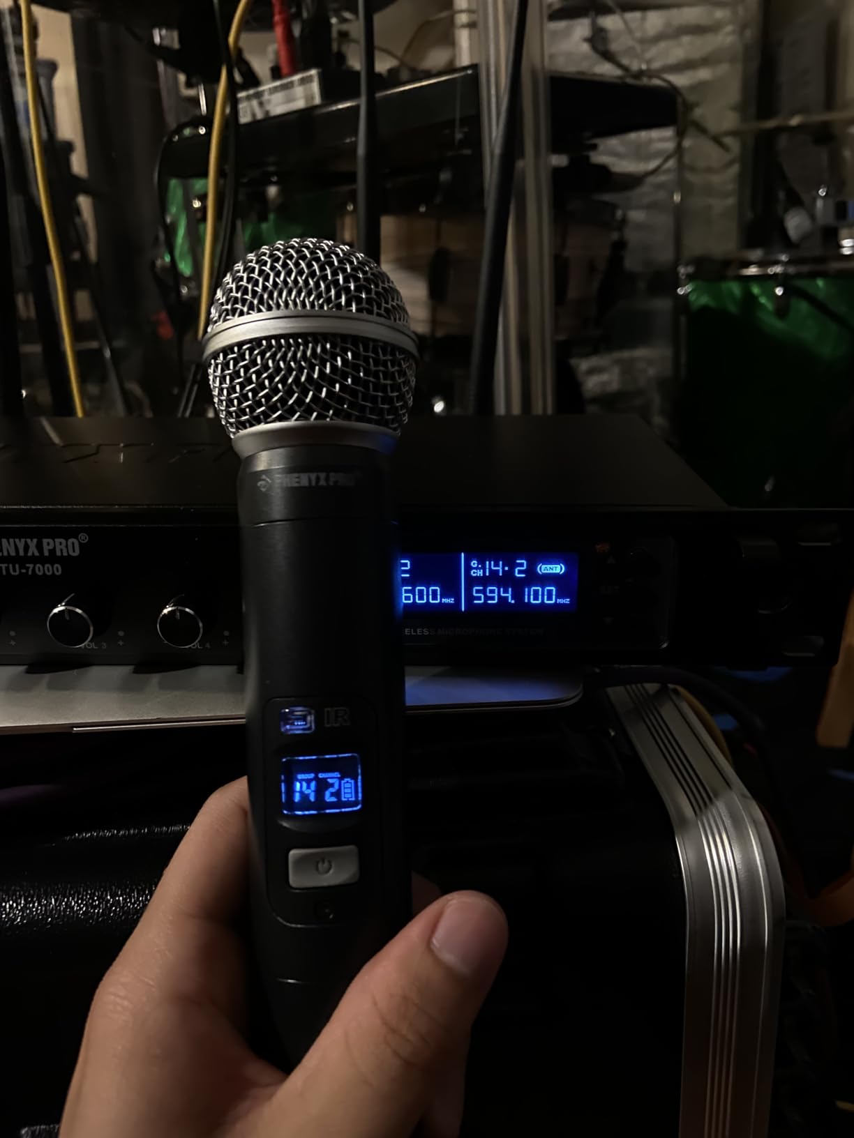 Phenyx Pro 4 Channel UHF Auto Scan Wireless Microphone System PTU-7000-4H | 4 x 40 Frequencies, 328 ft Range, 4 Handheld Dynamic Microphone for Singing, Church, Karaoke, Wedding, Public speaking, DJ customer photo 1