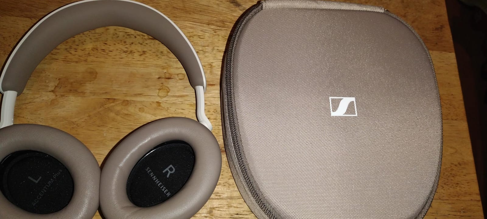 Sennheiser ACCENTUM Plus Wireless Over-Ear Headphones customer photo 1
