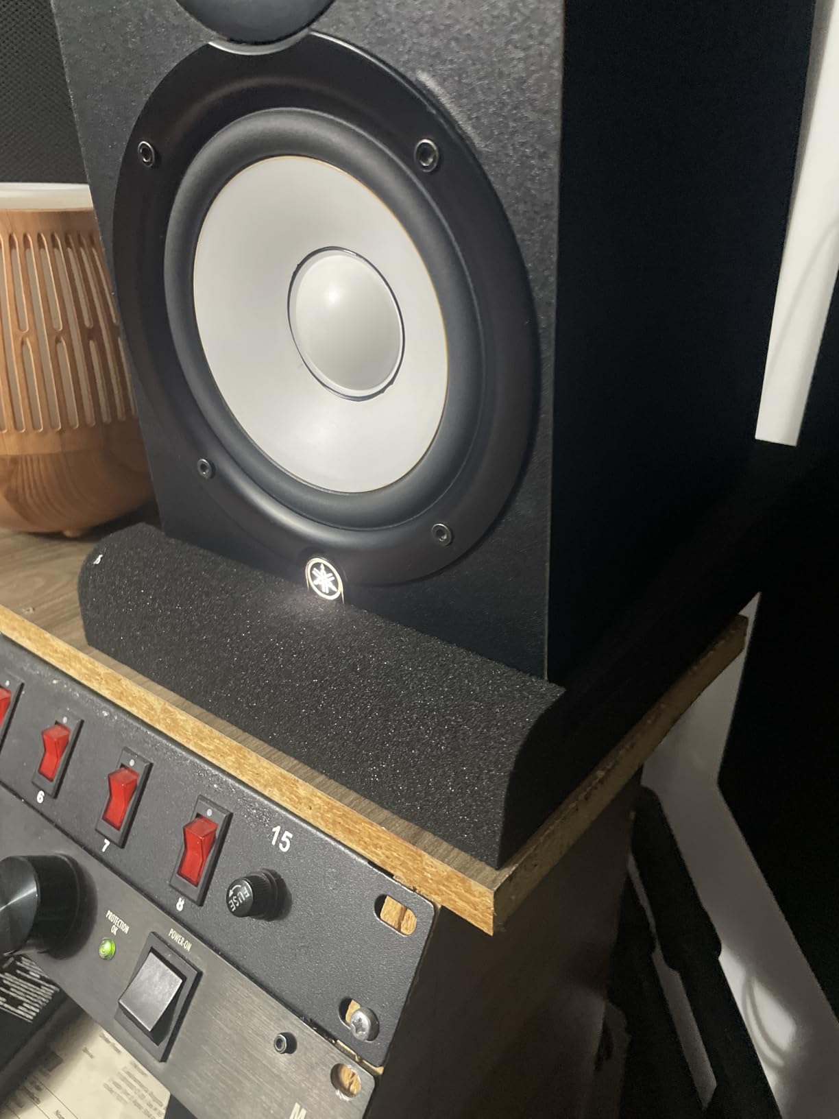 Studio Monitor Isolation Pads Premium Acoustic Foam Elevates Audio Ideal for 5 Inch Speakers Enhanced with Vibredux HD Foam for Superior Isolation customer photo 2