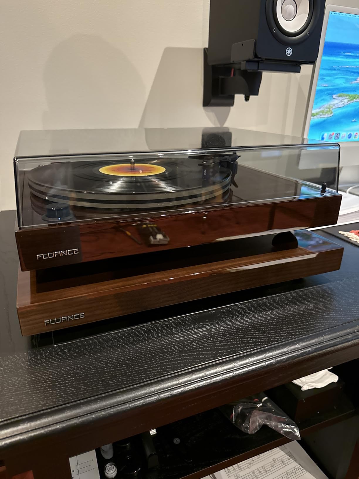 Fluance IB40 Turntable Isolation Base Anti-Vibration Wood Platform for Enhanced Sound Clarity and Superior Damping with Height Adjustable Feet, Bubble Level, Universal Compatibility- Piano Black customer photo 2
