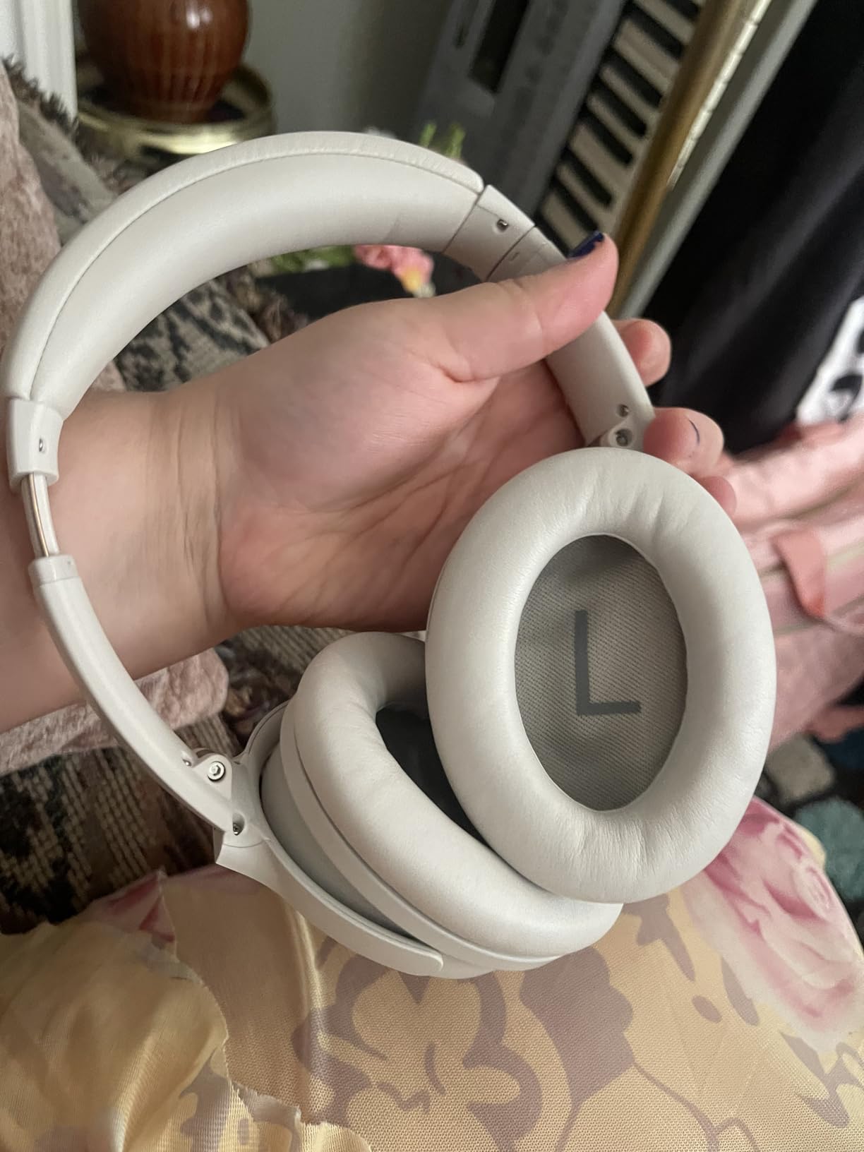 Bose QuietComfort Headphones - Wireless Bluetooth, Active Over Ear Noise Cancelling customer photo 1